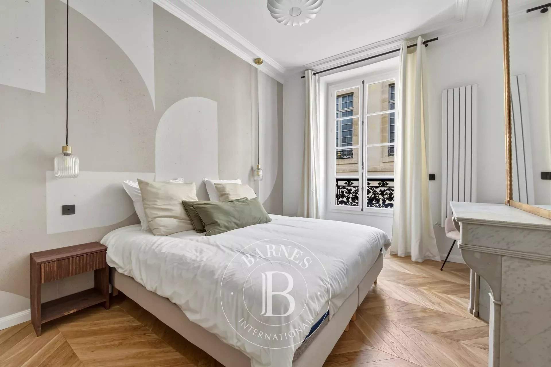 Paris  - Appartement 4 Pi&egrave;ces 2 Chambres - picture 6