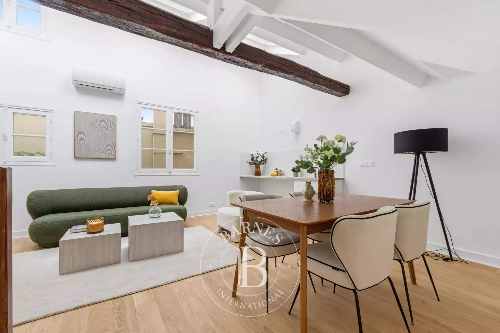 Paris  - Appartement 3 Pi&egrave;ces 2 Chambres - picture 4