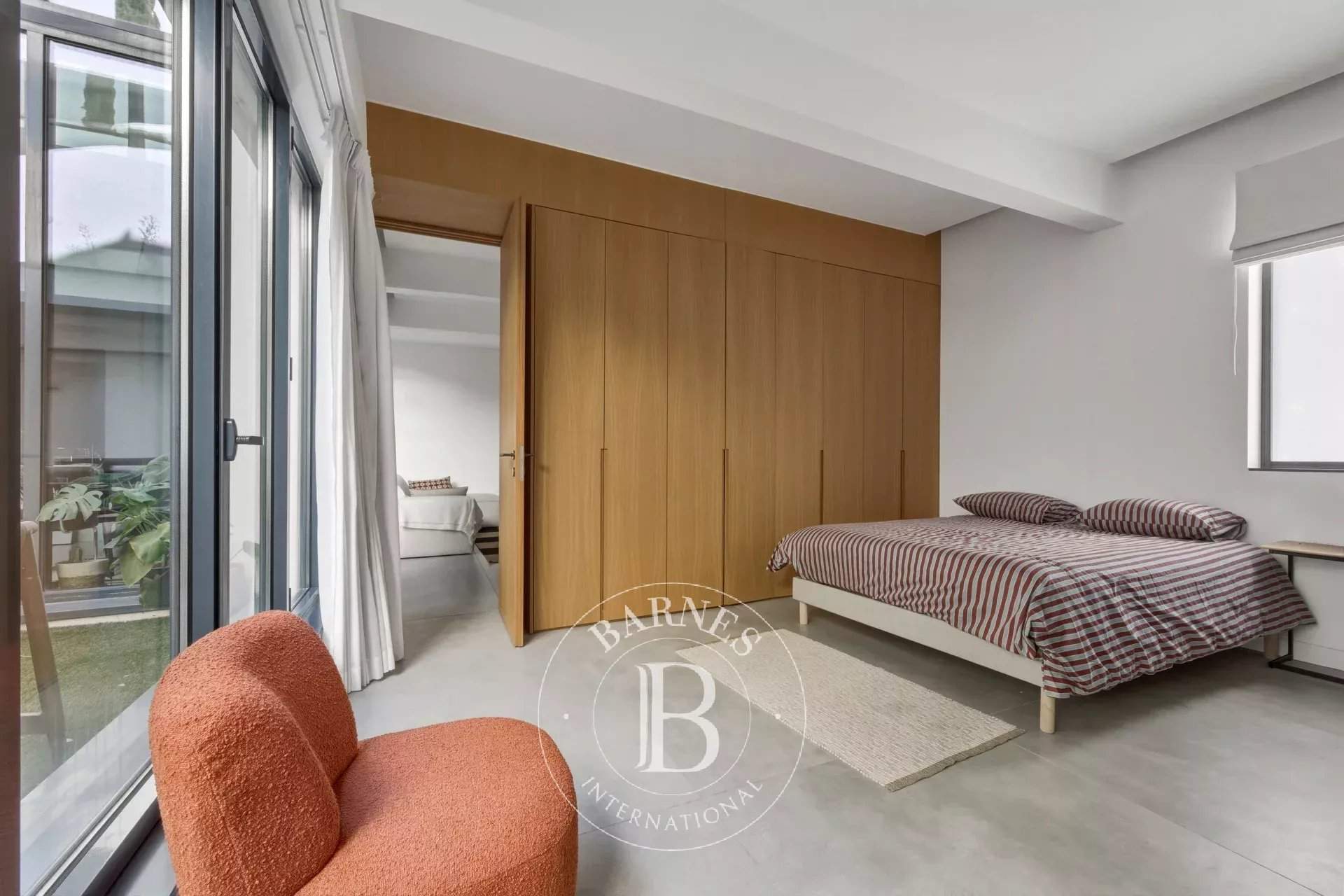 Paris  - Appartement 6 Pi&egrave;ces 3 Chambres - picture 7