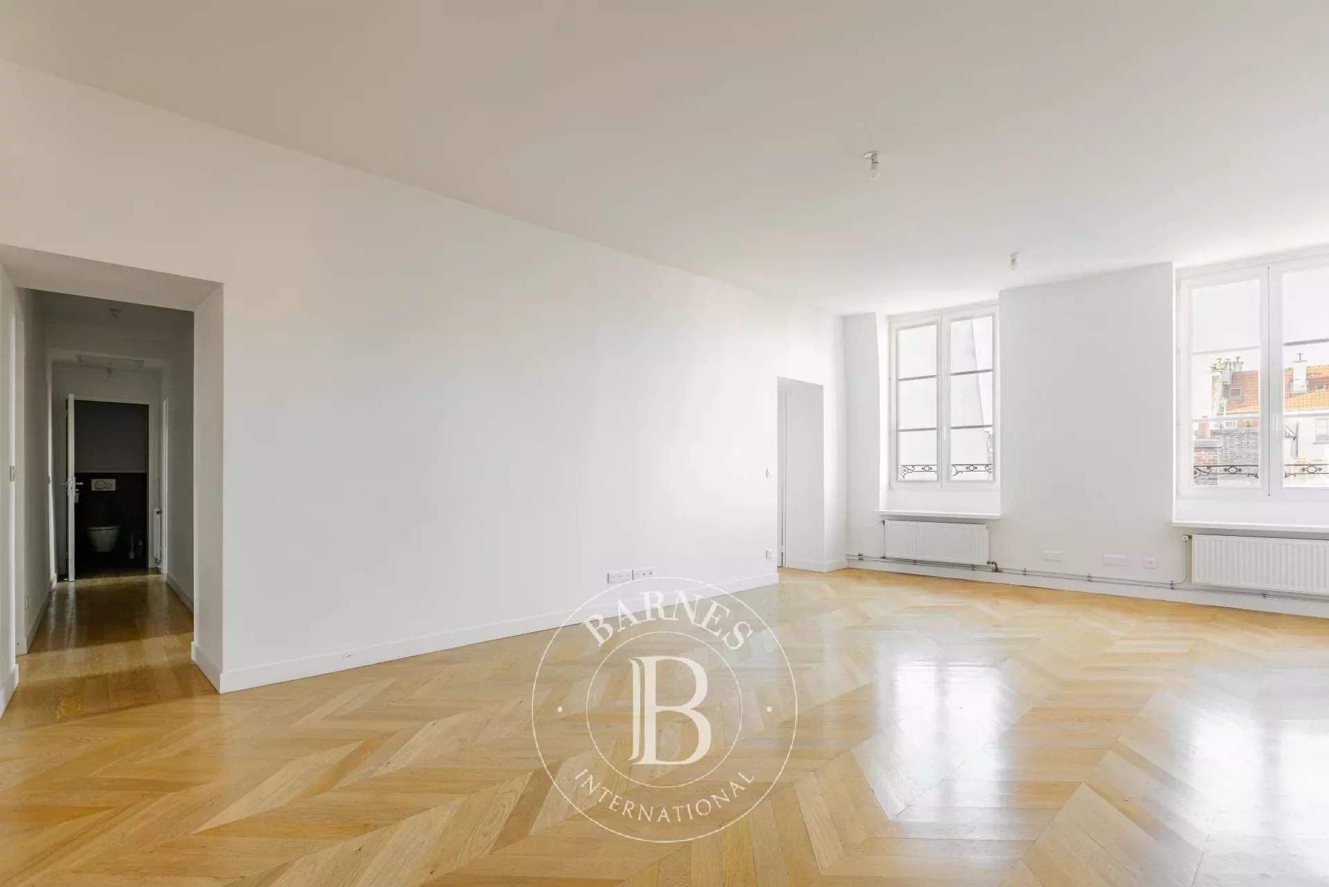 Paris  - Appartement 5 Pi&egrave;ces 3 Chambres - picture 1