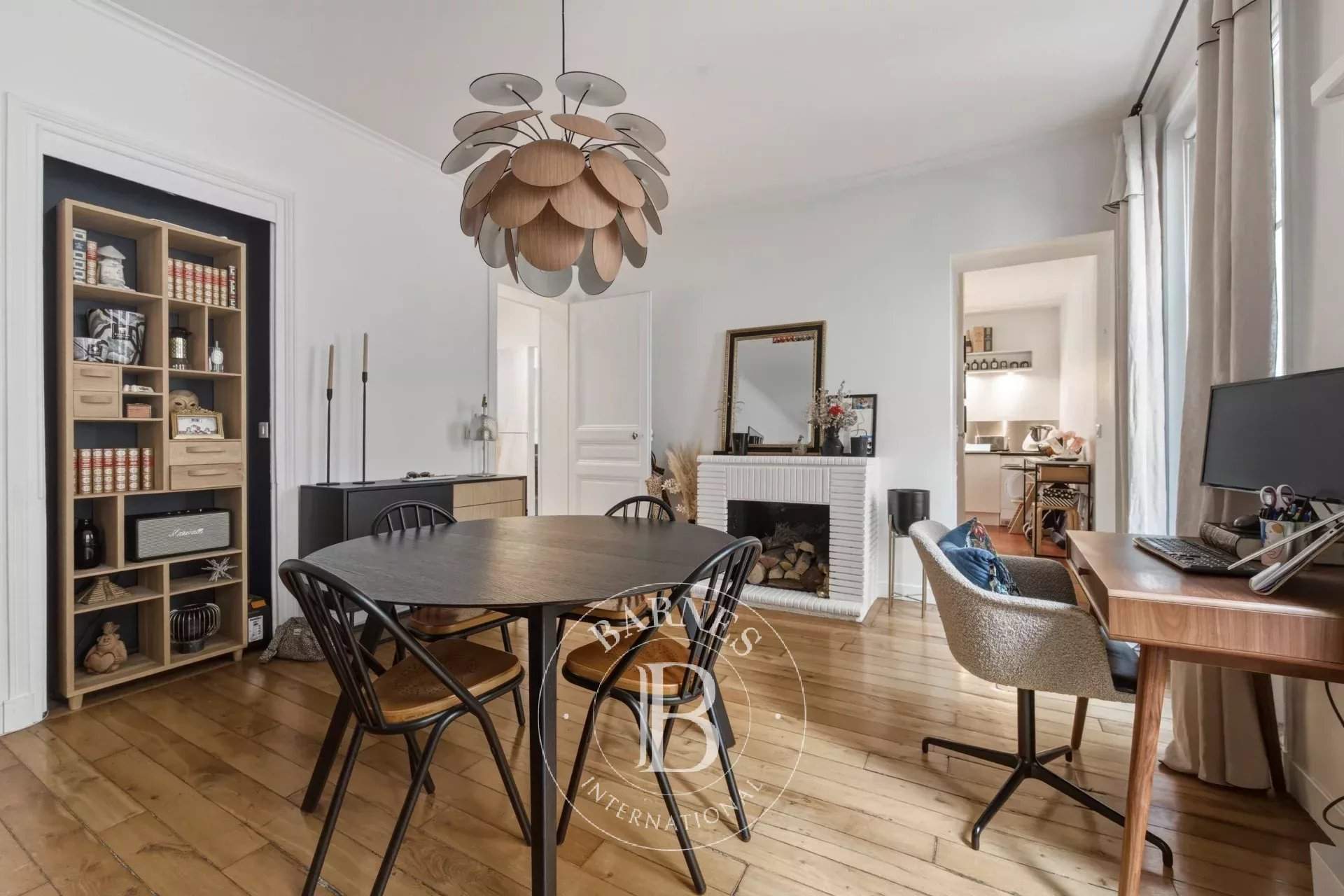 Paris  - Appartement 3 Pi&egrave;ces 2 Chambres - picture 3