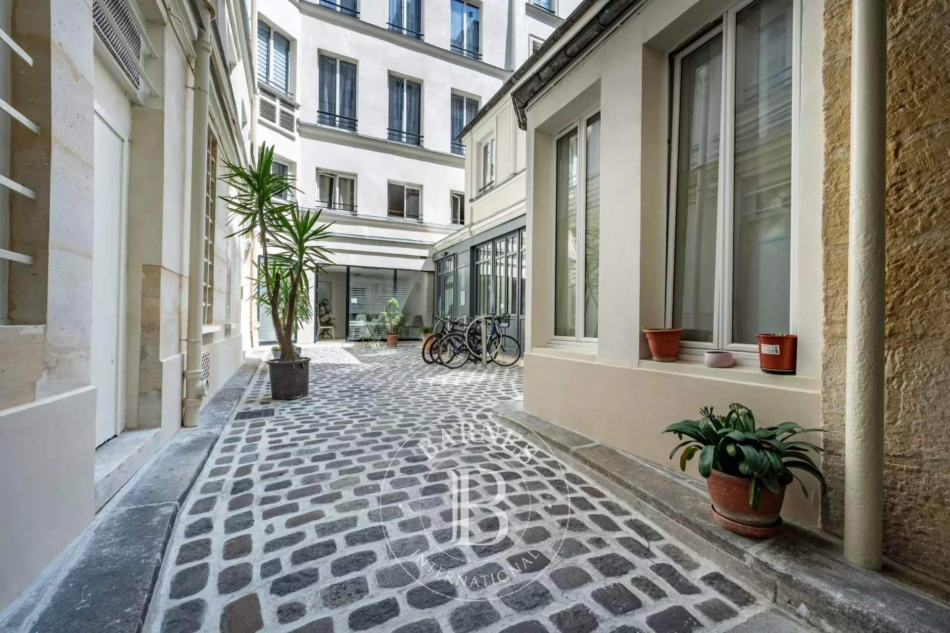 Paris  - Apartment 2 Bedrooms - picture 16