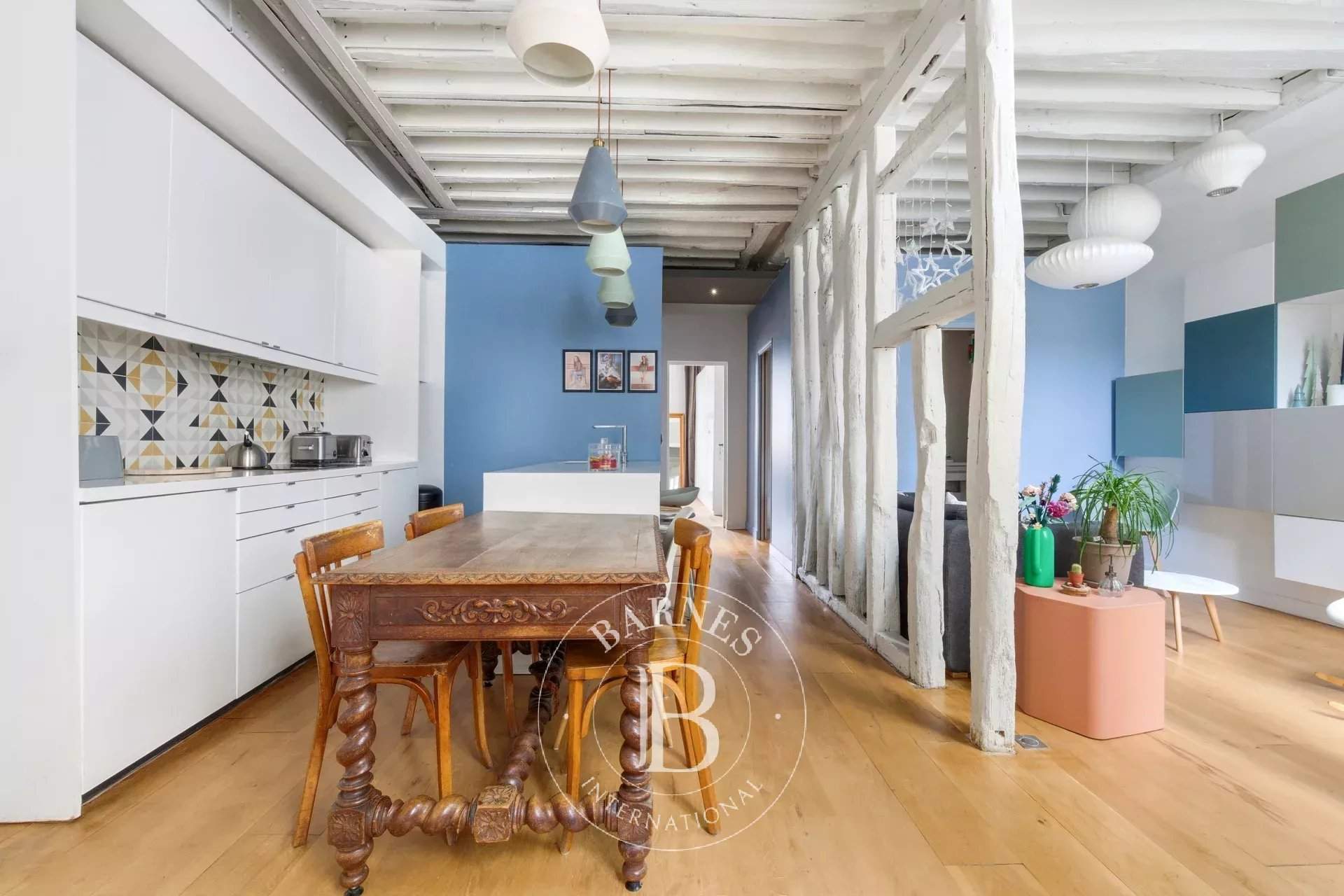 Paris  - Appartement 4 Pi&egrave;ces 2 Chambres - picture 2