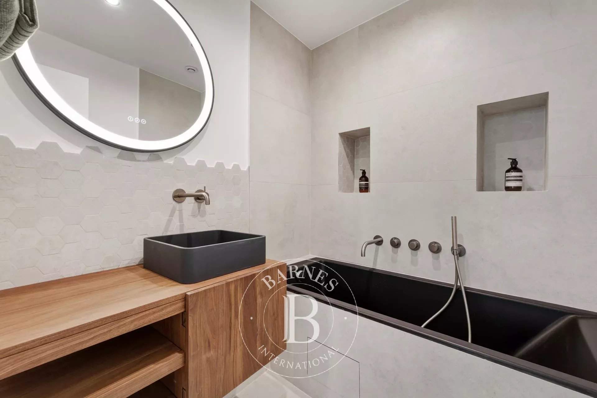 Paris  - Appartement 4 Pi&egrave;ces 2 Chambres - picture 11