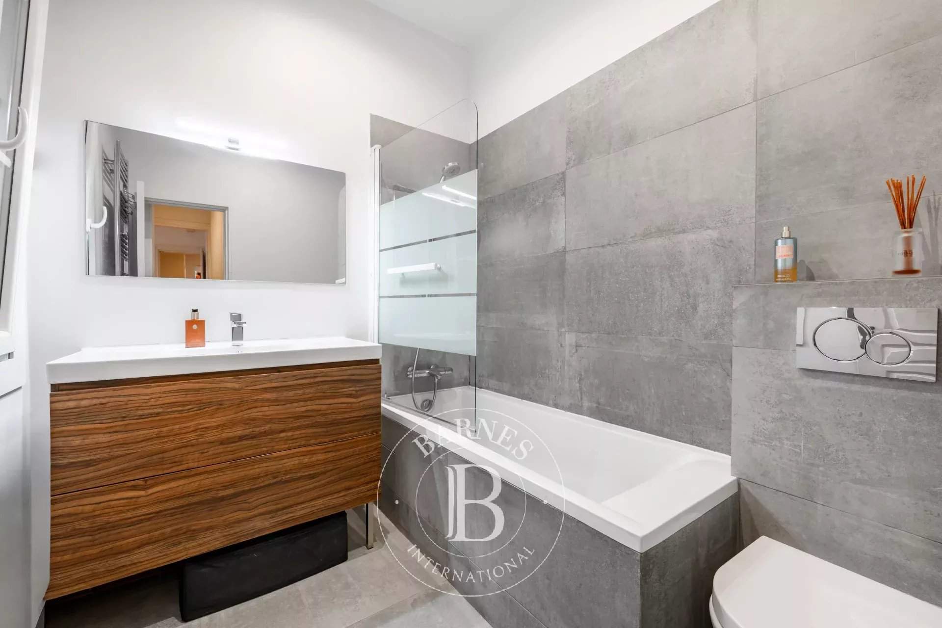 Paris  - Apartment 4 Bedrooms - picture 17