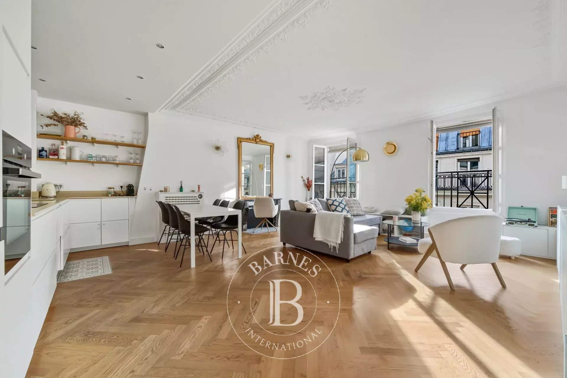 Paris  - Apartment 3 Bedrooms - picture 1