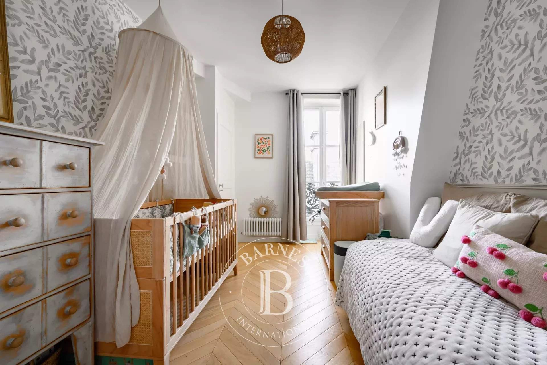 Paris  - Apartment 3 Bedrooms - picture 13