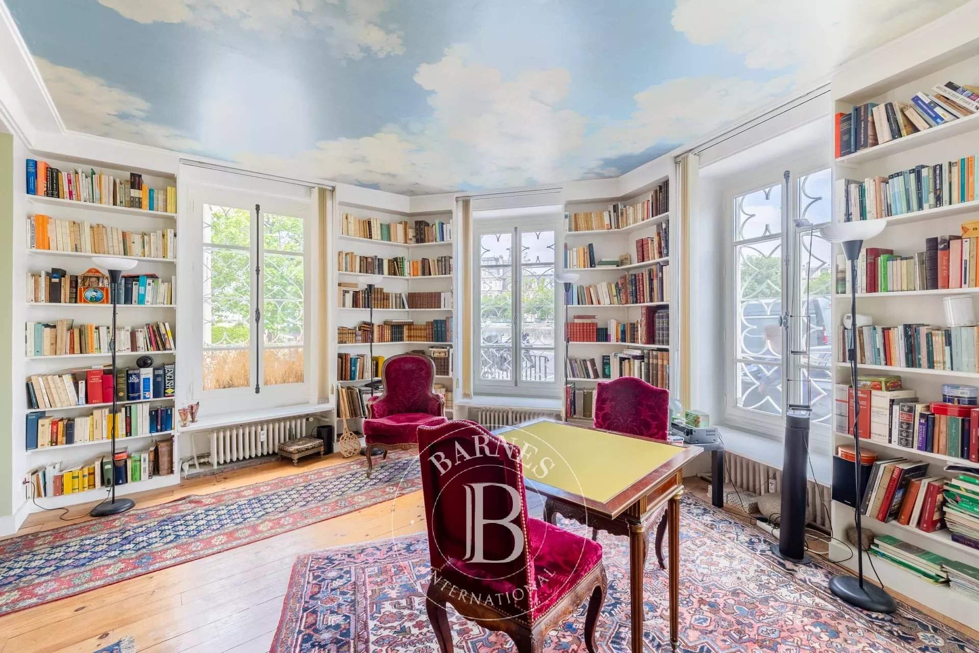 Paris  - Apartment 3 Bedrooms - picture 1