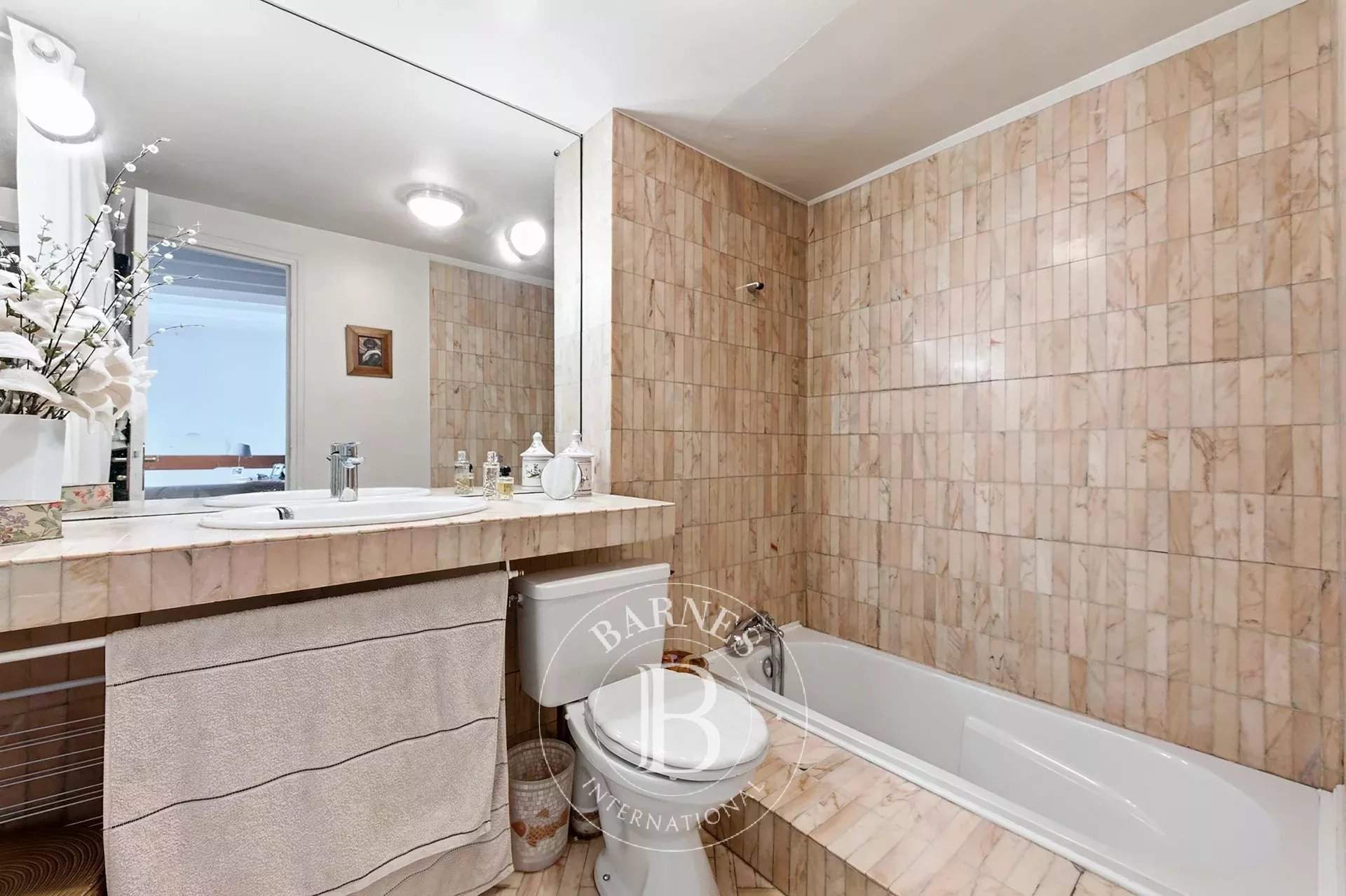 Paris  - Appartement 4 Pi&egrave;ces, 1 Chambre - picture 13