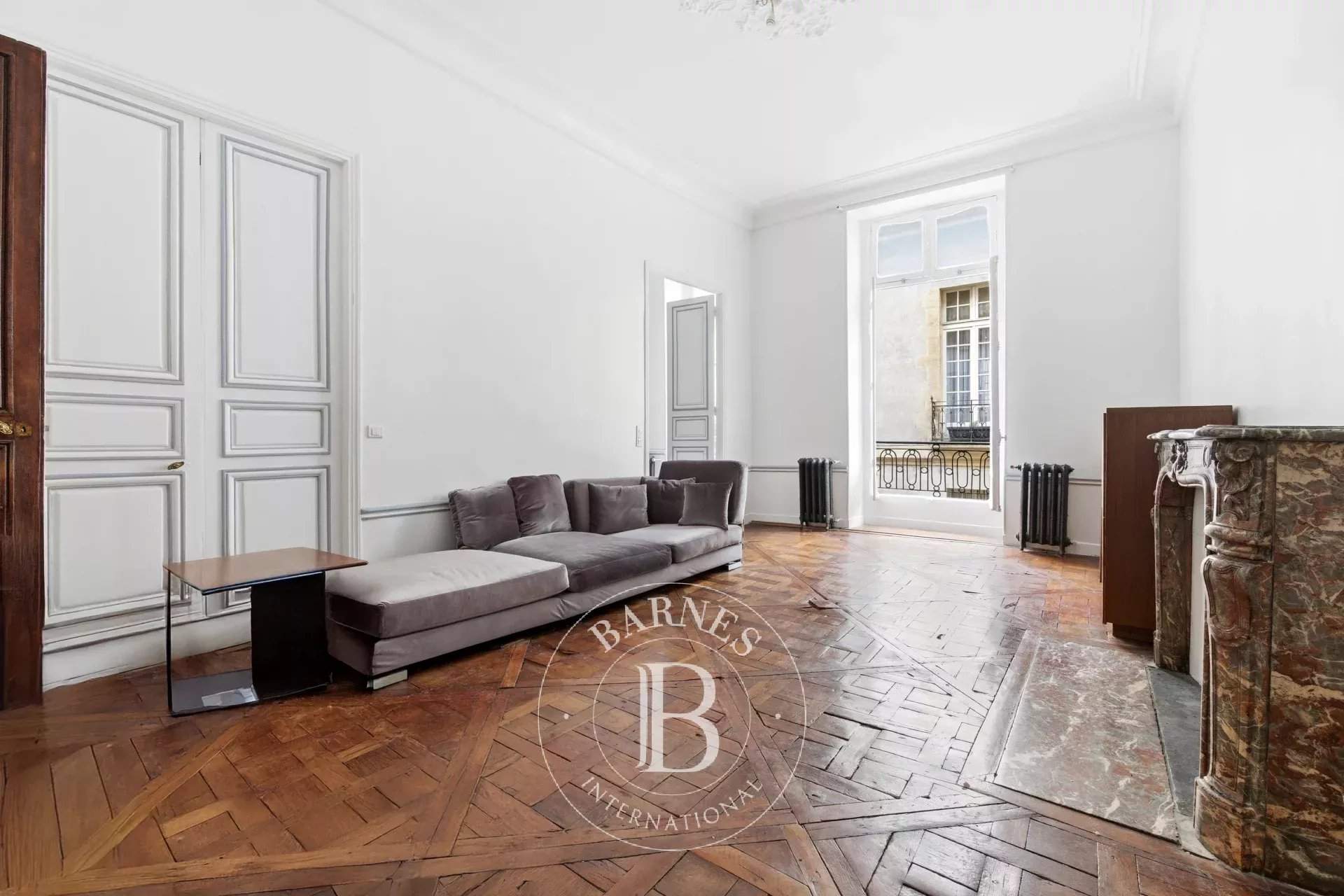 Paris  - Apartment 1 Bedroom - picture 1