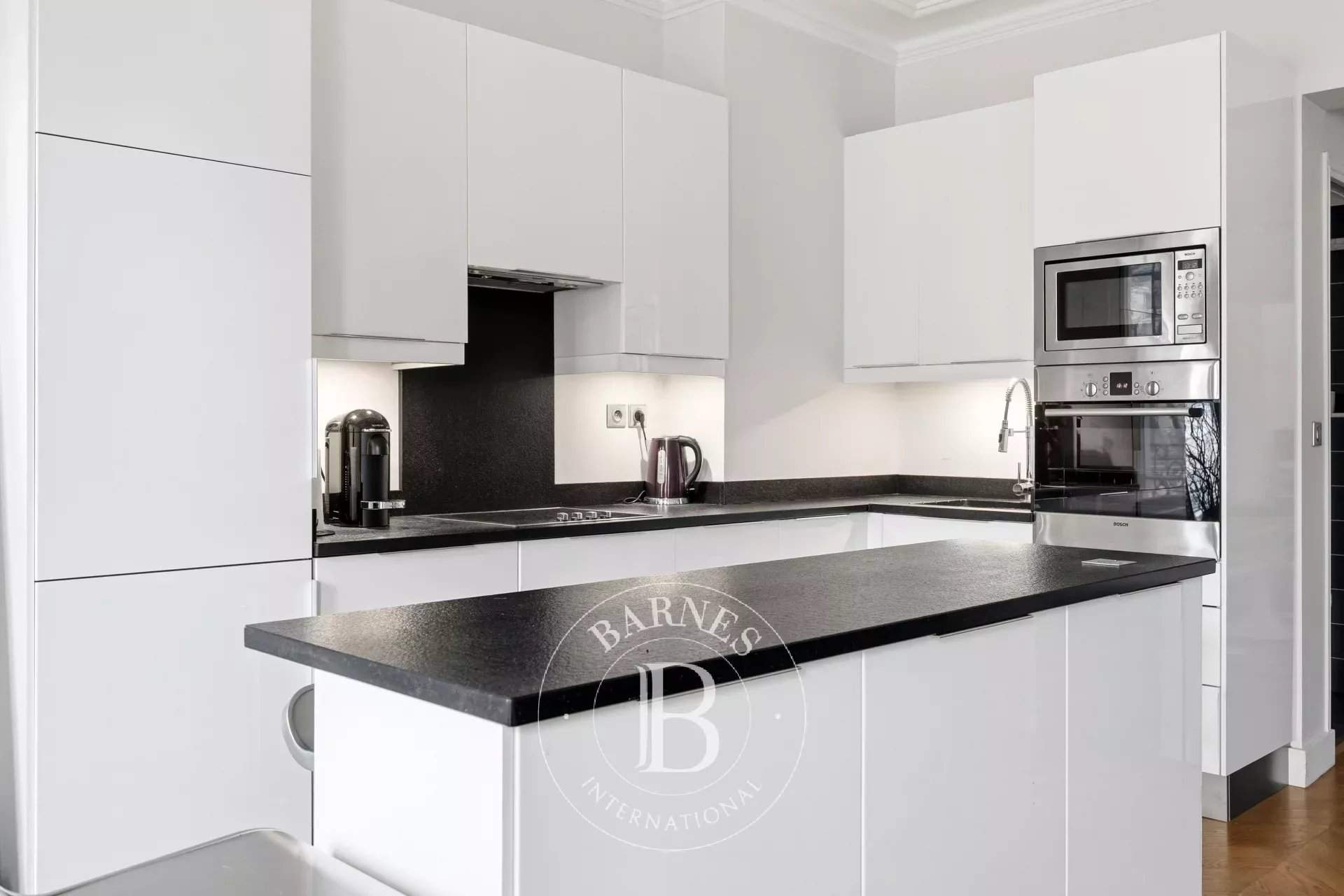 Paris  - Apartment 2 Bedrooms - picture 10