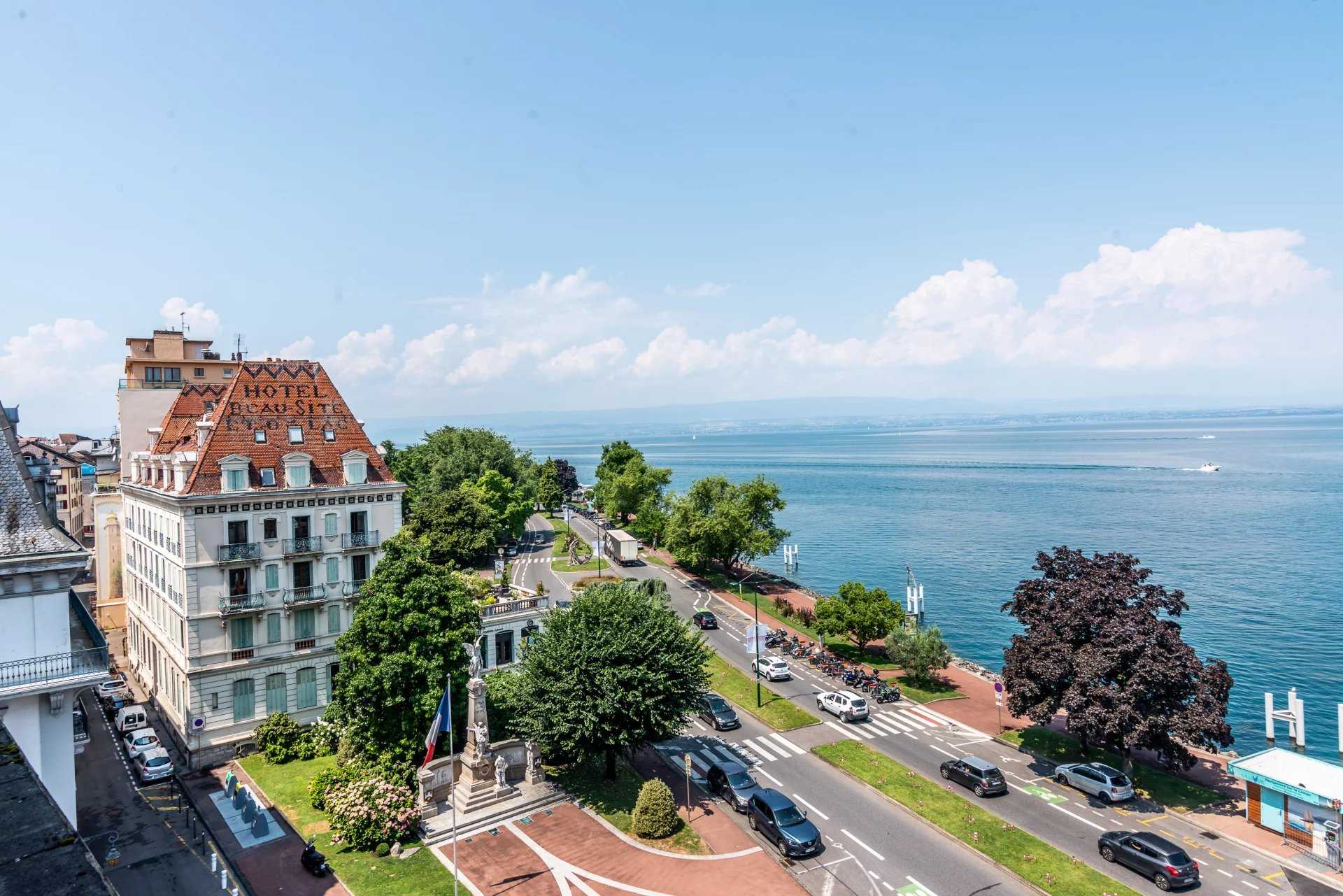 Évian-les-Bains  - Appartement 3 Pi&egrave;ces 2 Chambres