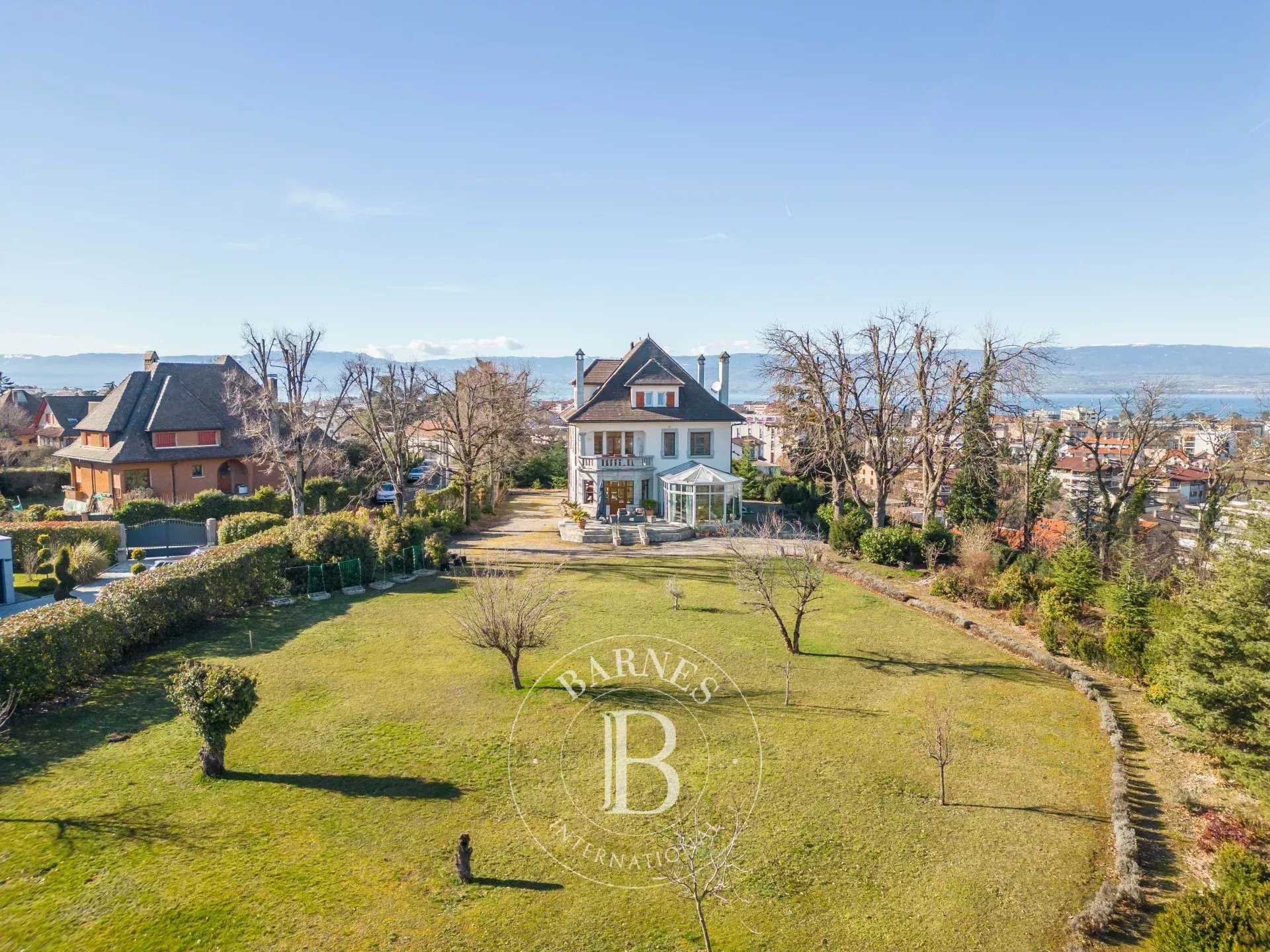 Thonon-les-Bains  - Maison 12 Pi&egrave;ces 5 Chambres