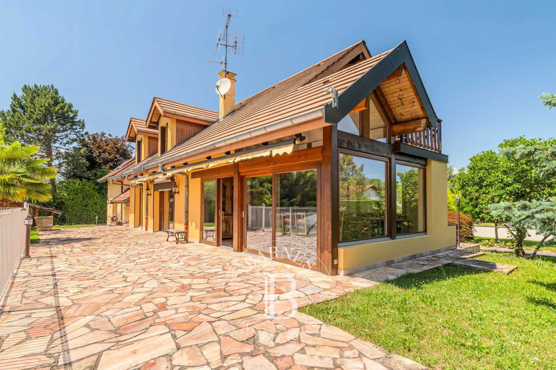 Veigy-Foncenex  - Maison 7 Pi&egrave;ces 5 Chambres