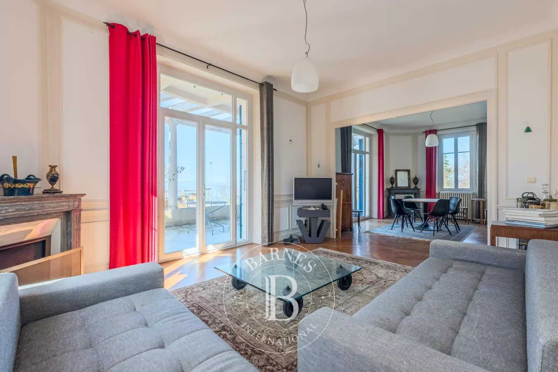 Évian-les-Bains  - Propriété 13 Pi&egrave;ces 6 Chambres