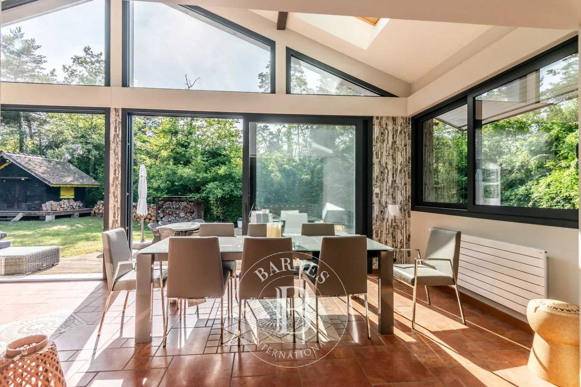 Sciez  - Maison 8 Pi&egrave;ces 4 Chambres