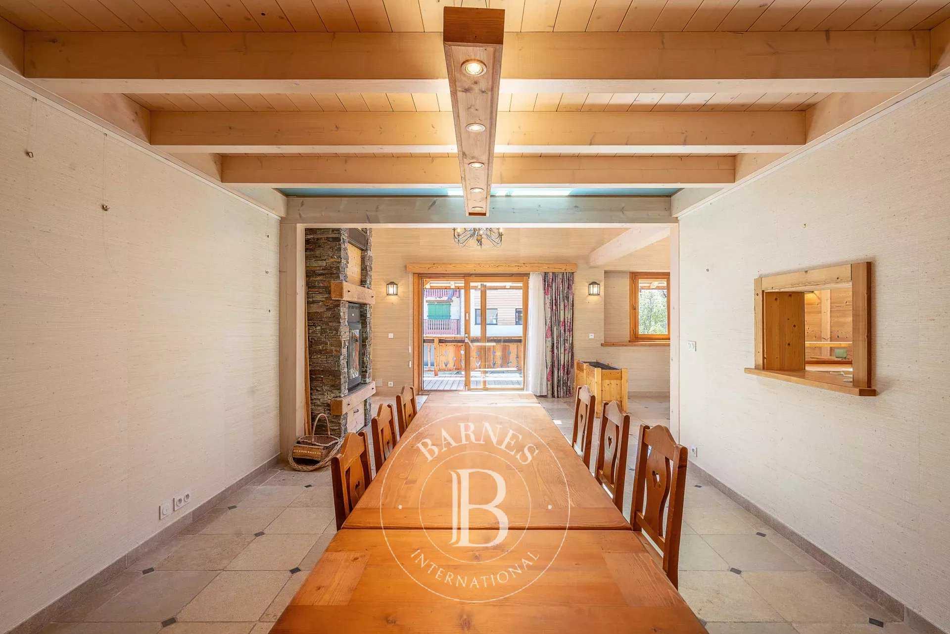 Champanges  - House 6 Bedrooms