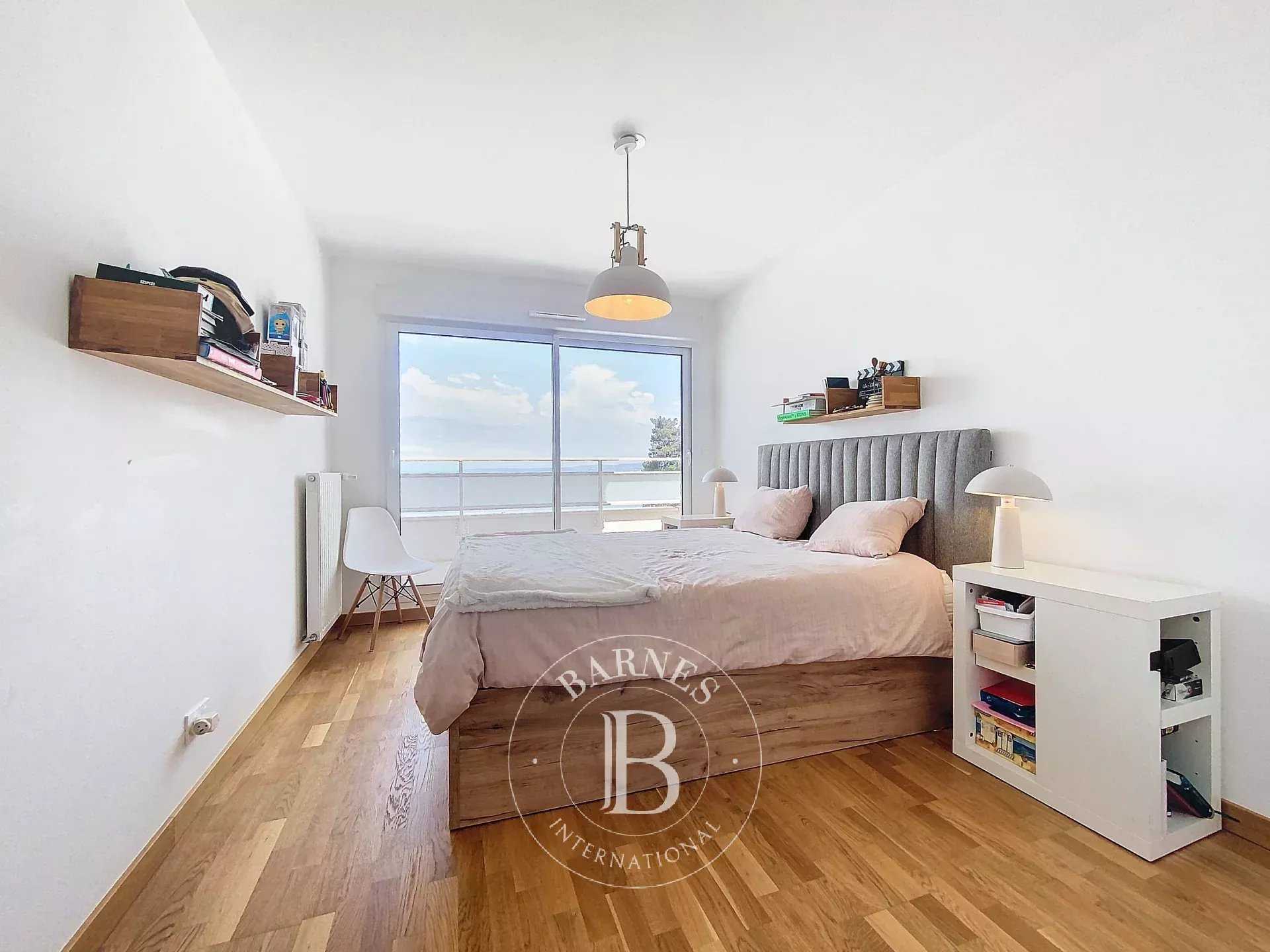 Évian-les-Bains  - Appartement 5 Pi&egrave;ces 4 Chambres