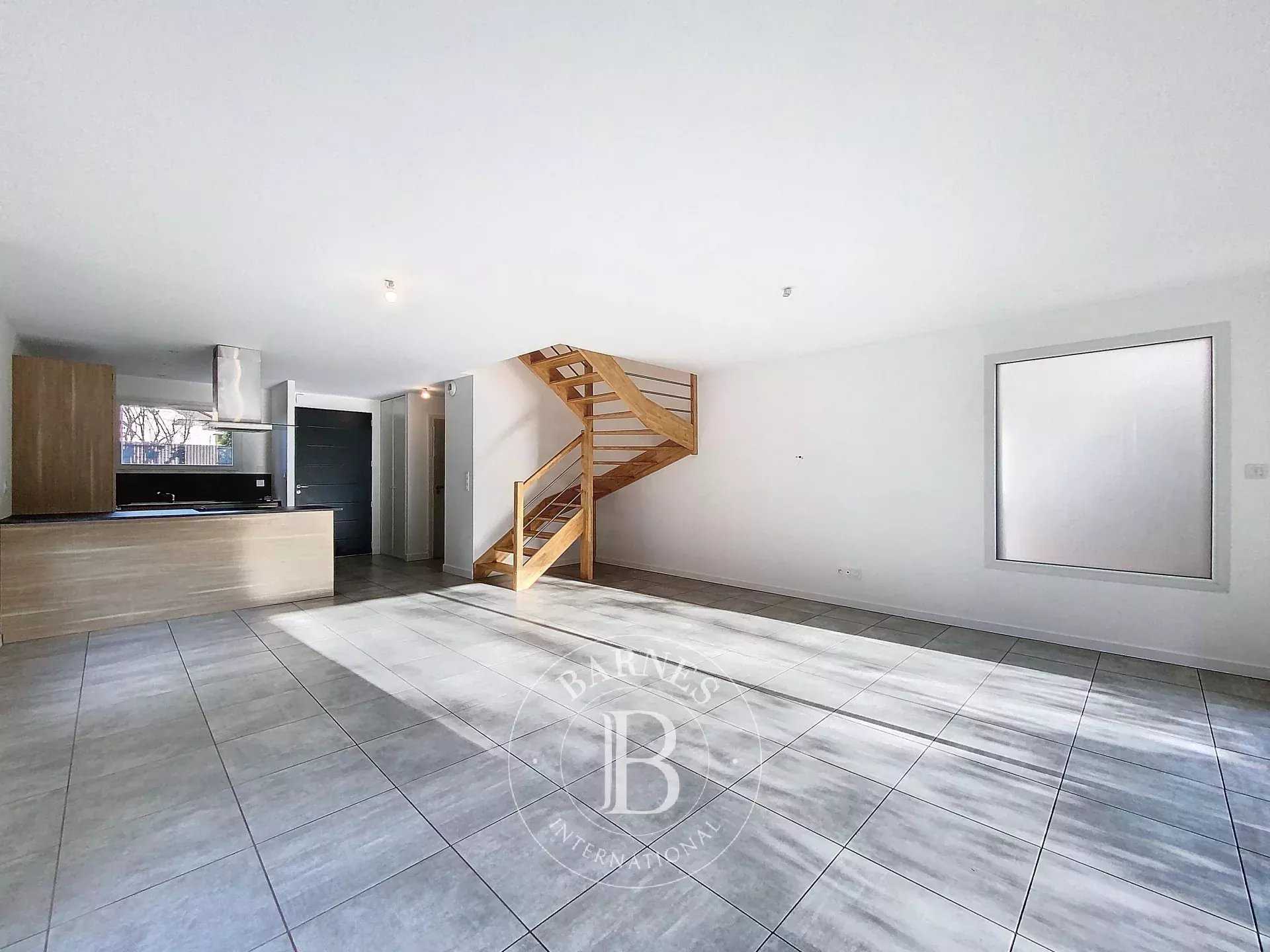 Publier  - Link House 3 Bedrooms