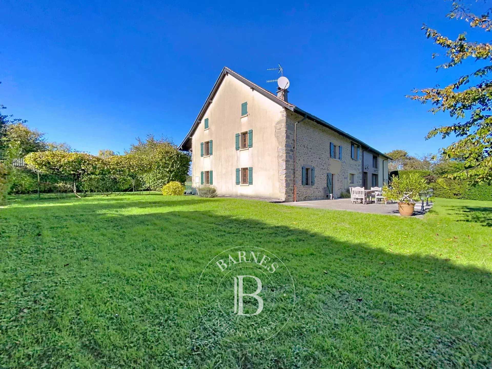 Massongy  - House 5 Bedrooms