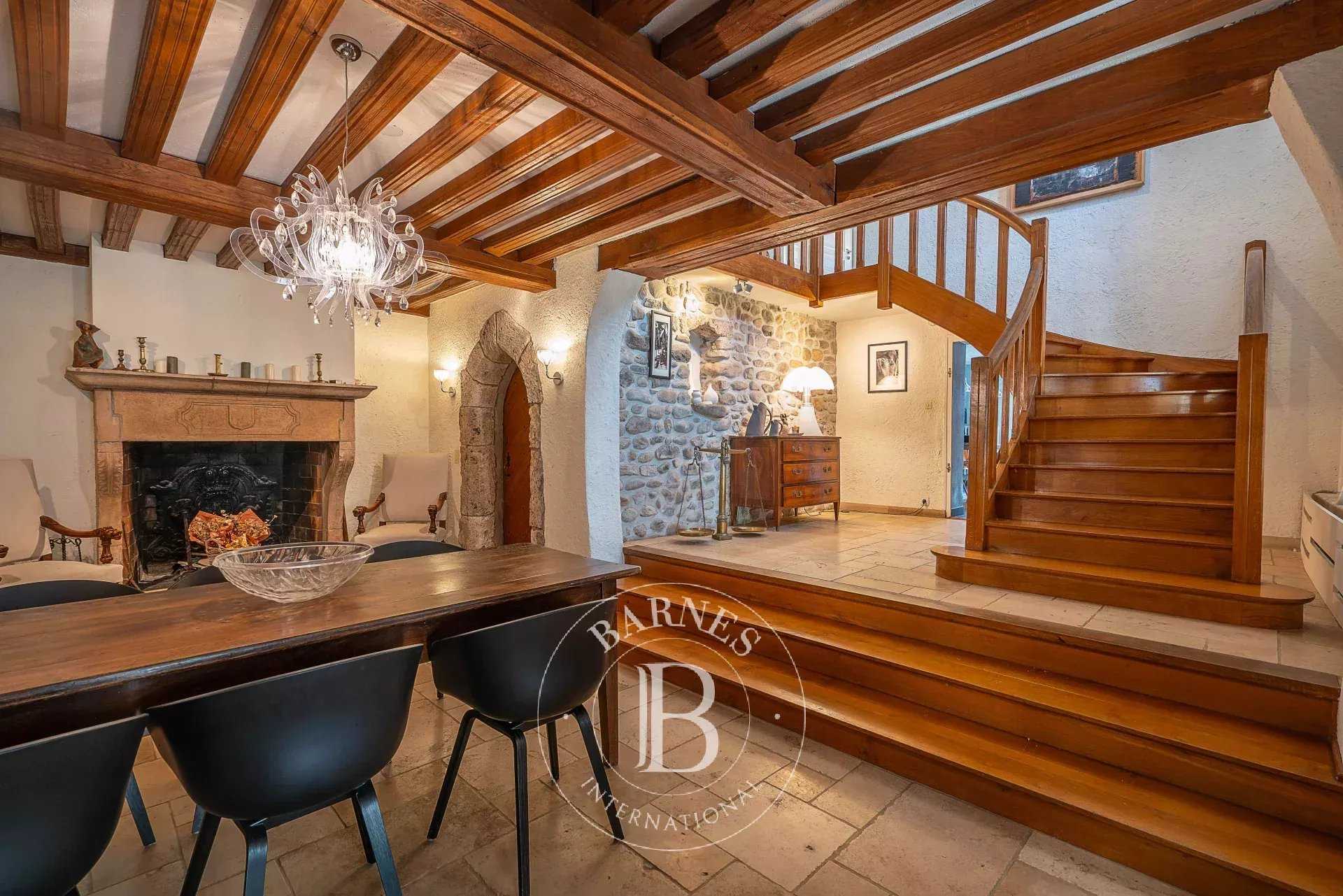 Thonon-les-Bains  - Maison 11 Pi&egrave;ces 7 Chambres