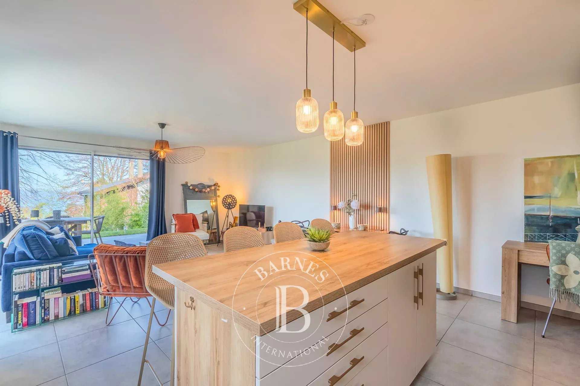 Évian-les-Bains  - Appartement 3 Pi&egrave;ces 2 Chambres