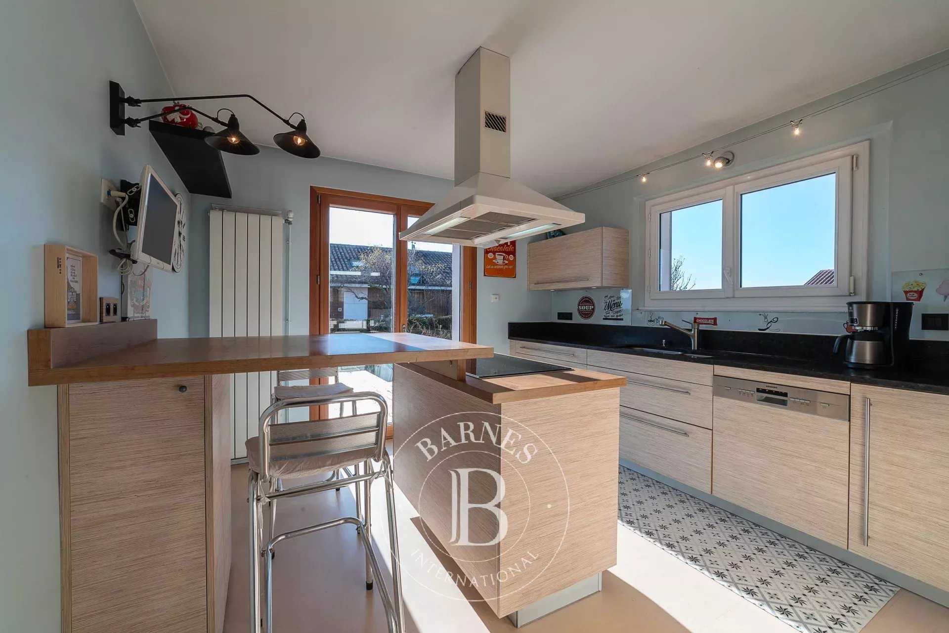 Anthy-sur-Léman  - Maison 6 Pi&egrave;ces 4 Chambres