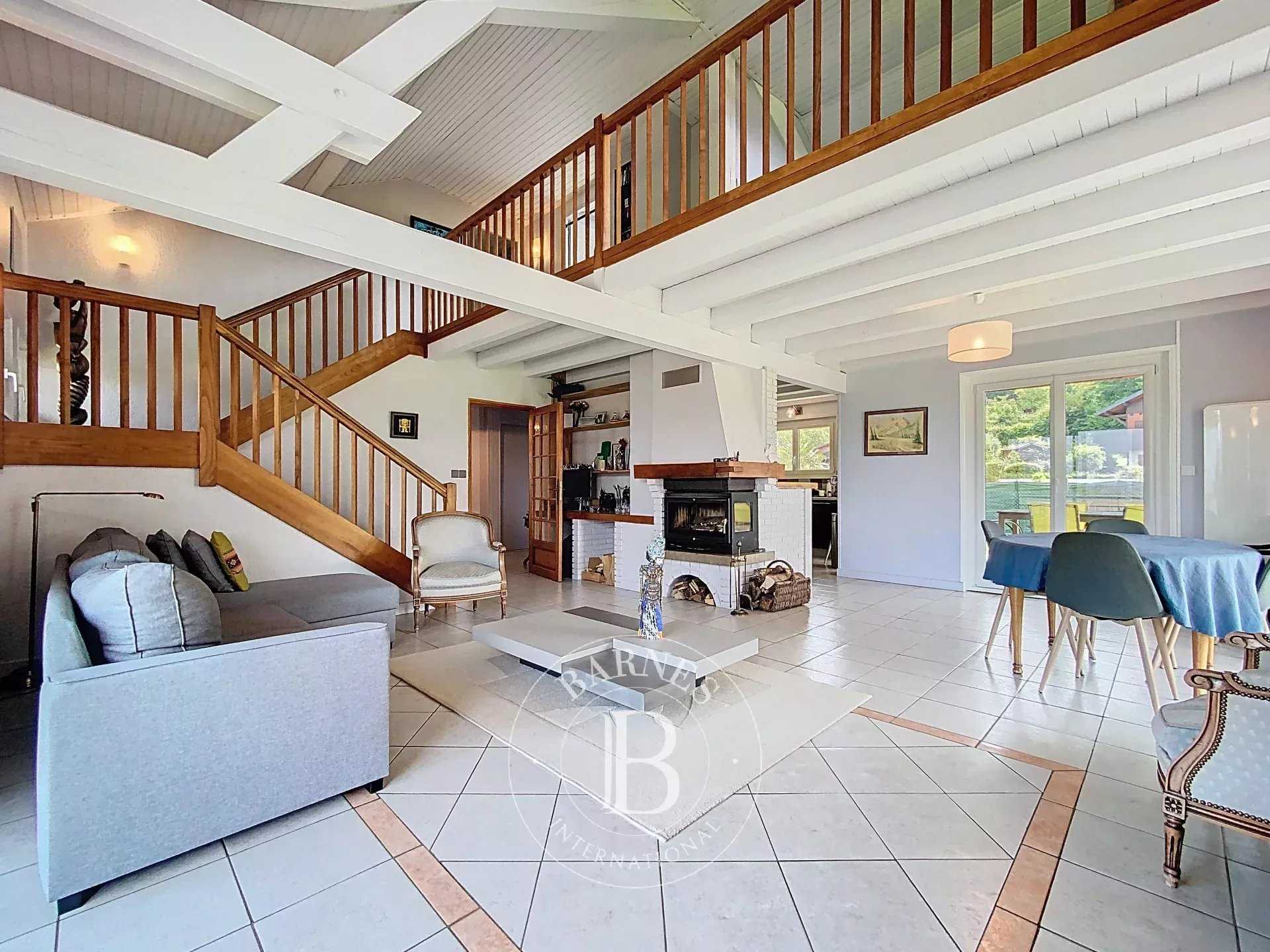 Neuvecelle  - House 5 Bedrooms