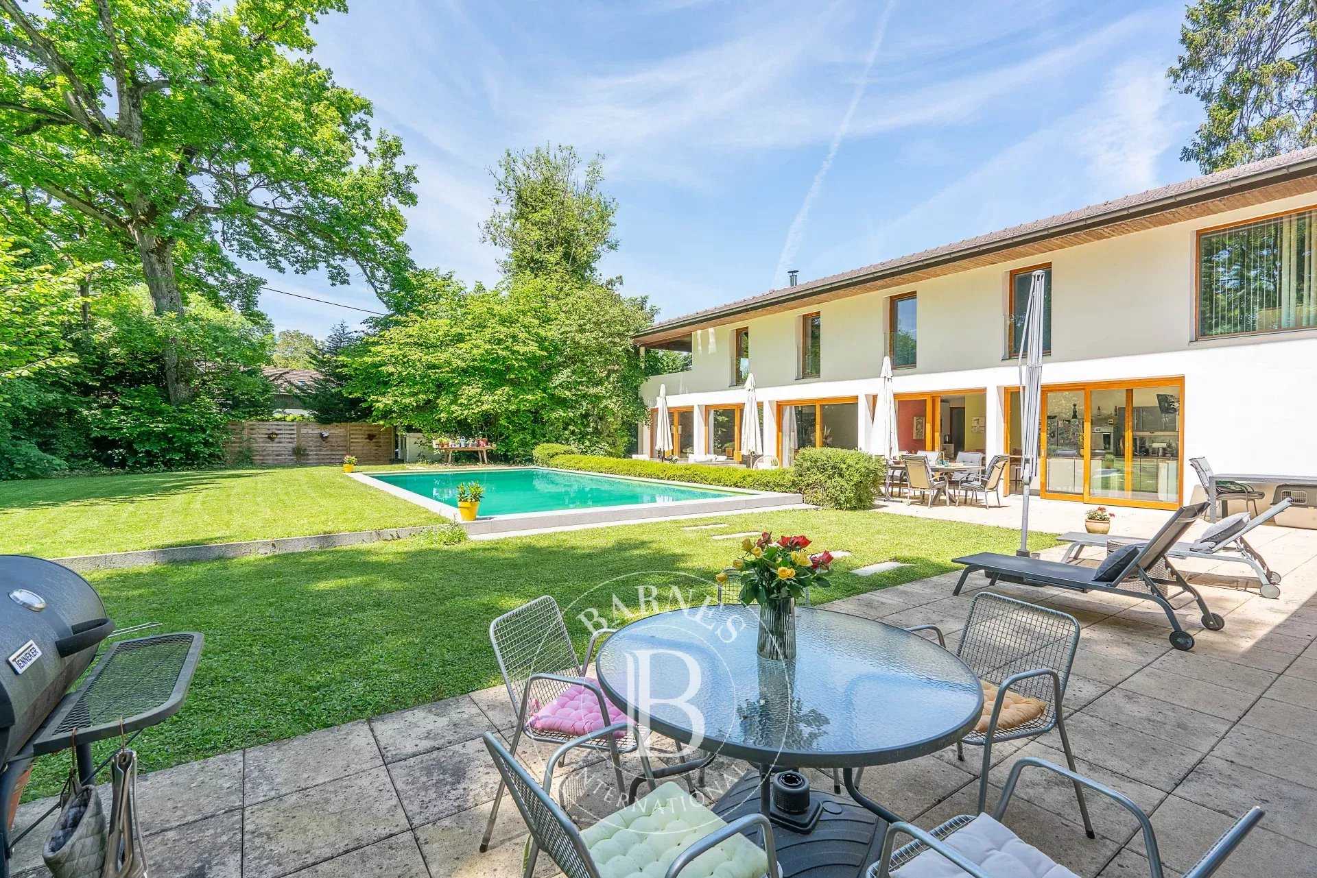 Sciez  - Maison 7 Pièces 5 Chambres