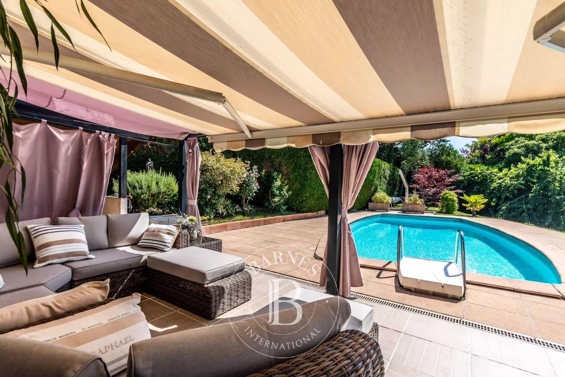 Ballaison  - Maison 6 Pi&egrave;ces 4 Chambres