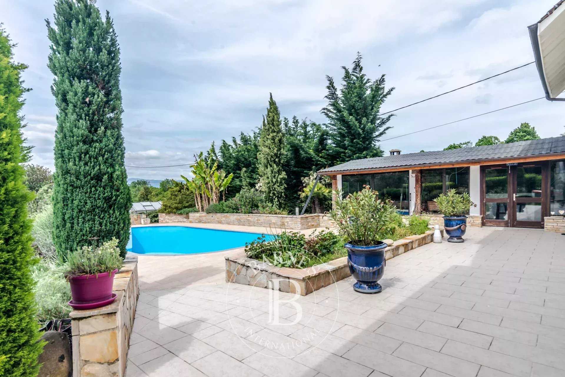 Propriété Nernier  -  ref 82554803 (picture 1)