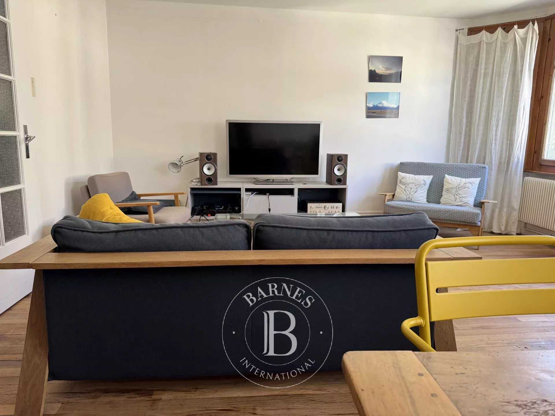 Appartement Évian-les-Bains  -  ref 85512411 (picture 1)