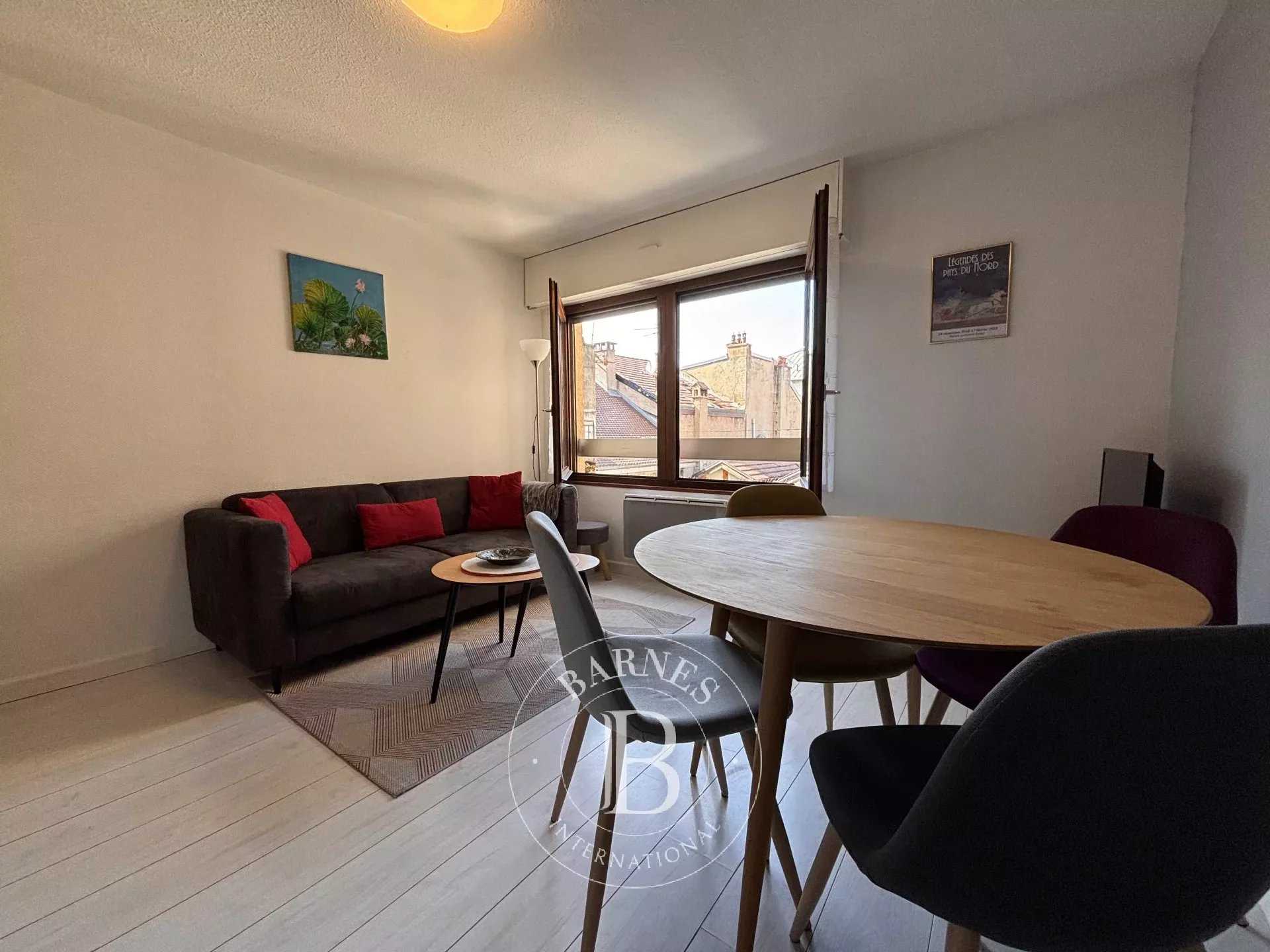 Appartement Évian-les-Bains  -  ref 85018026 (picture 1)