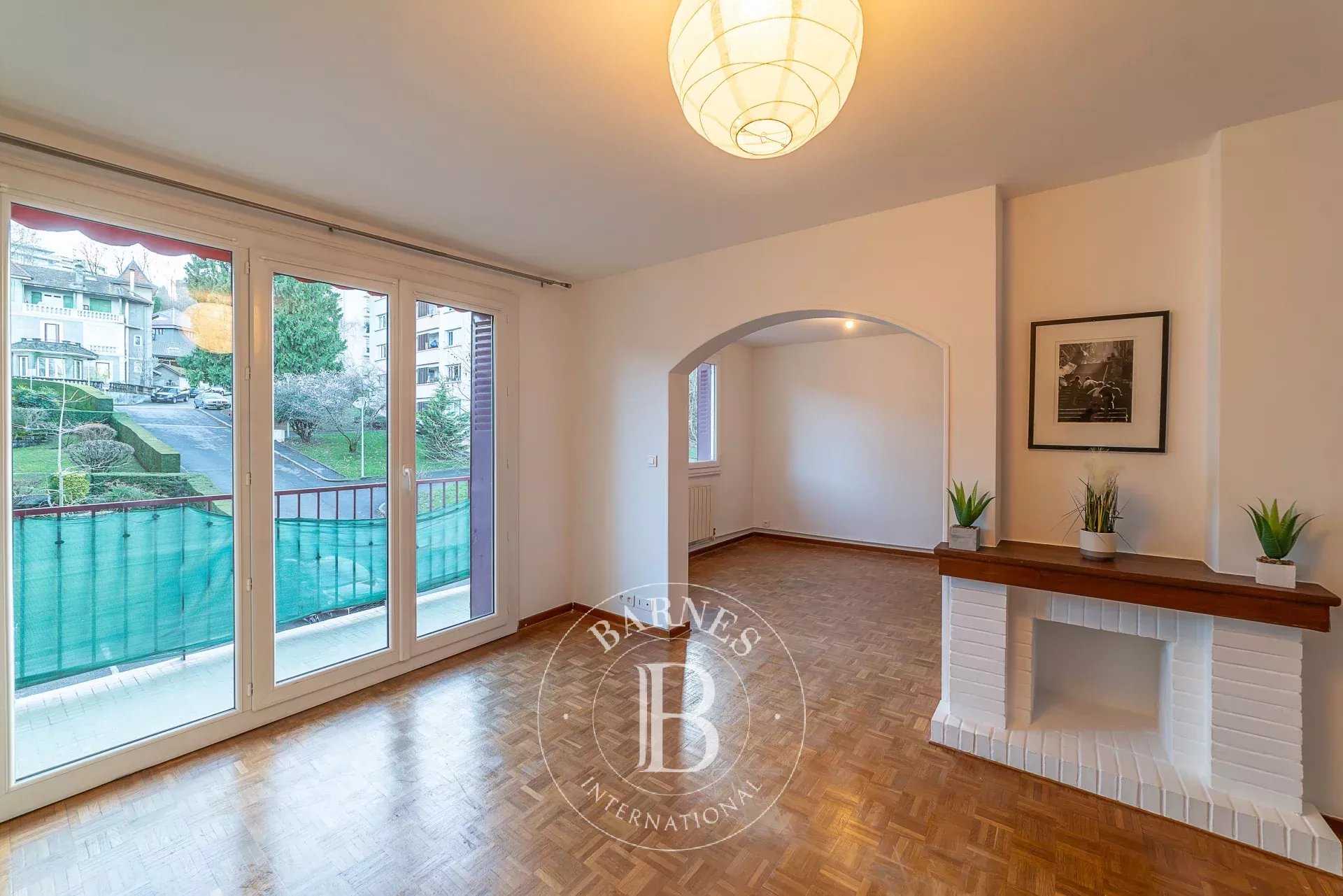 Appartement Évian-les-Bains  -  ref 85521808 (picture 3)