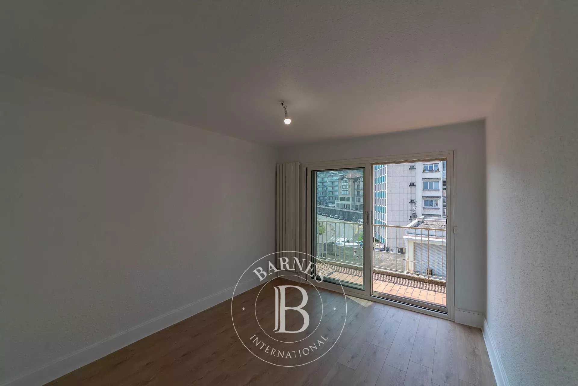 Appartement Évian-les-Bains  -  ref 8110476 (picture 3)