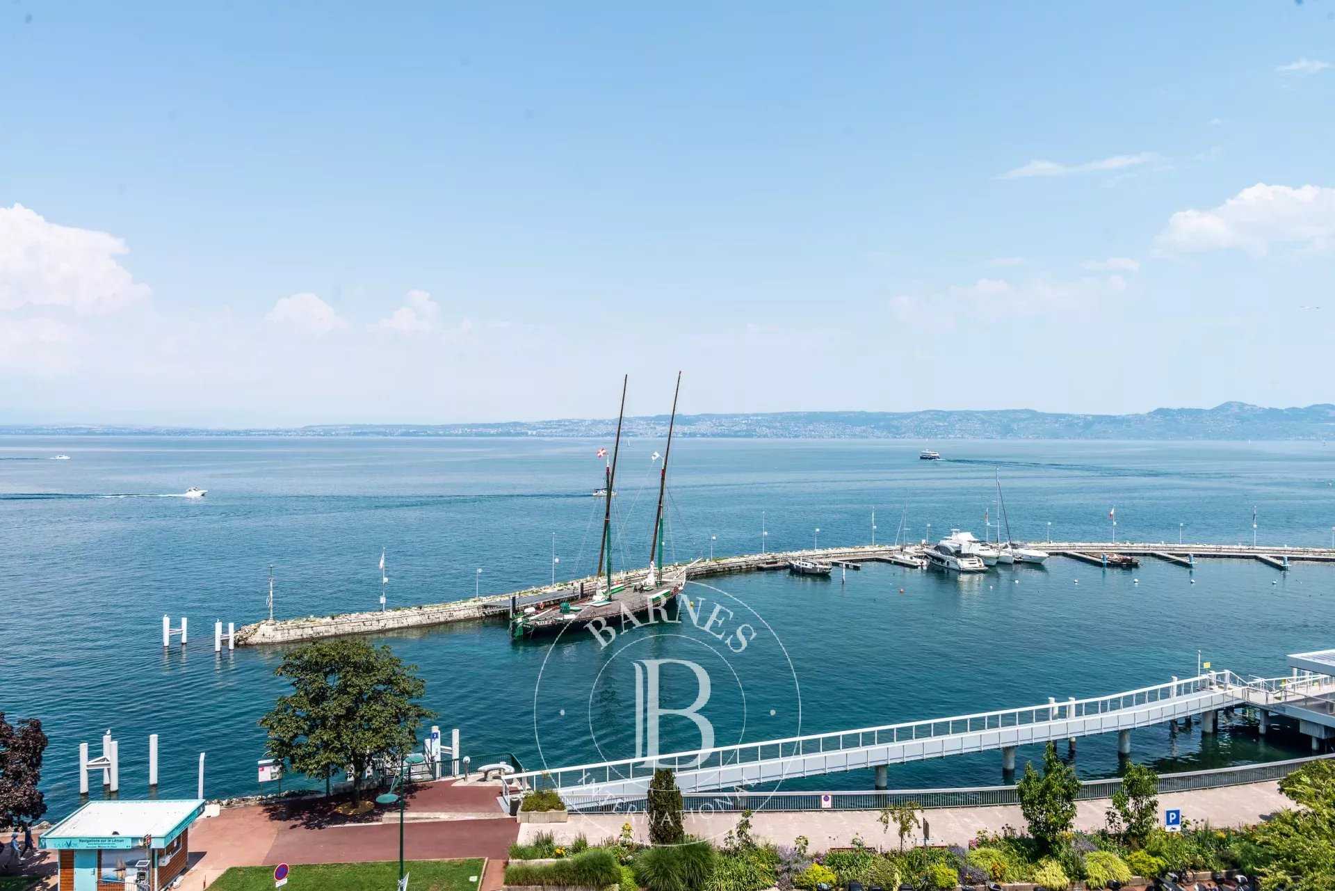 Appartement Évian-les-Bains  -  ref 7072149 (picture 1)