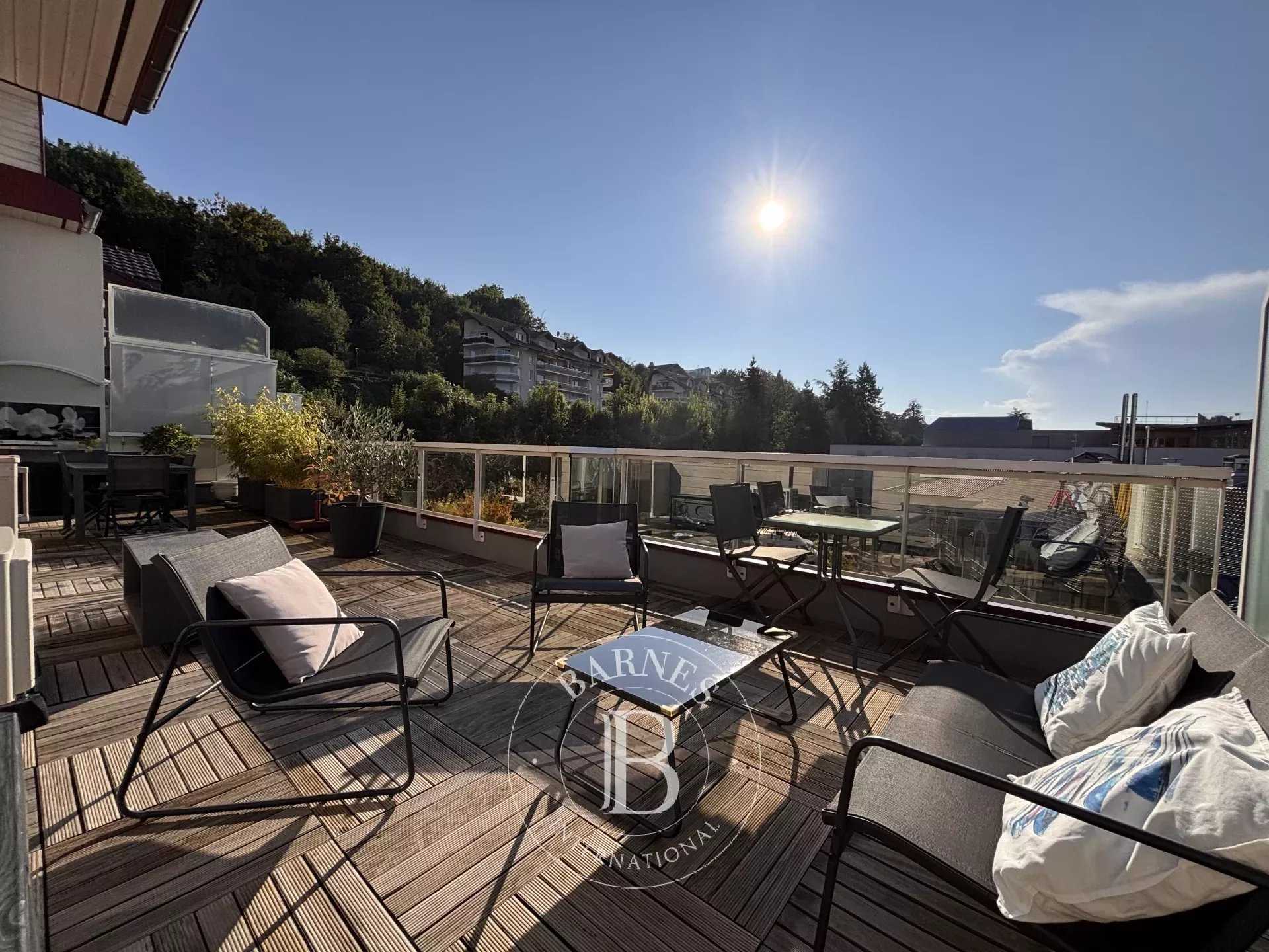 Appartement Évian-les-Bains  -  ref 83237068 (picture 1)