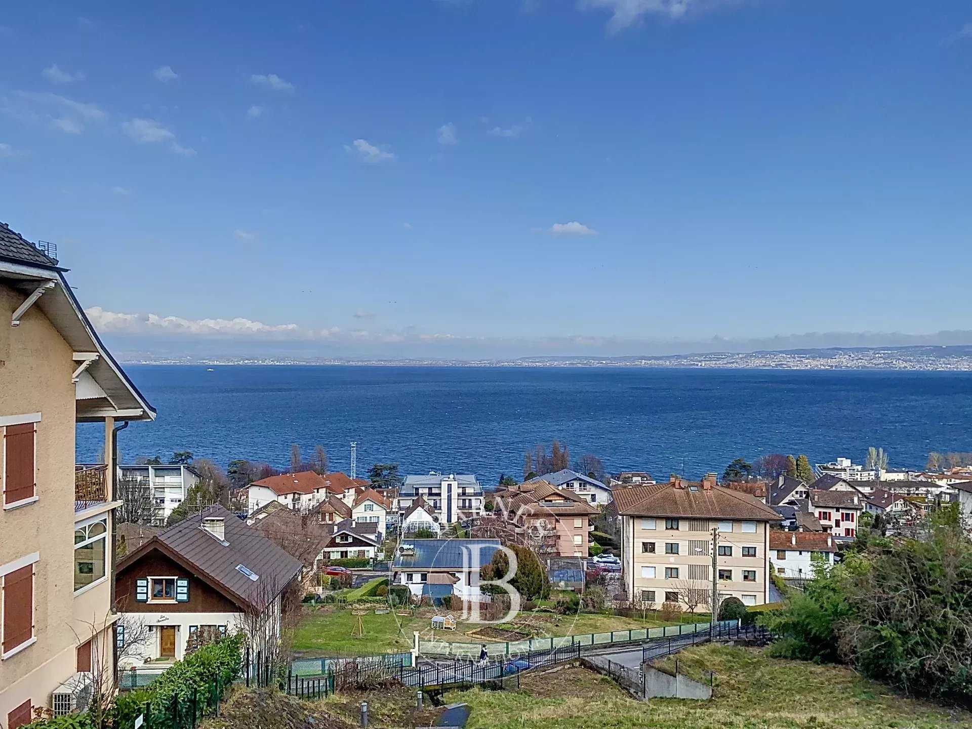 Appartement Évian-les-Bains  -  ref 85631156 (picture 1)