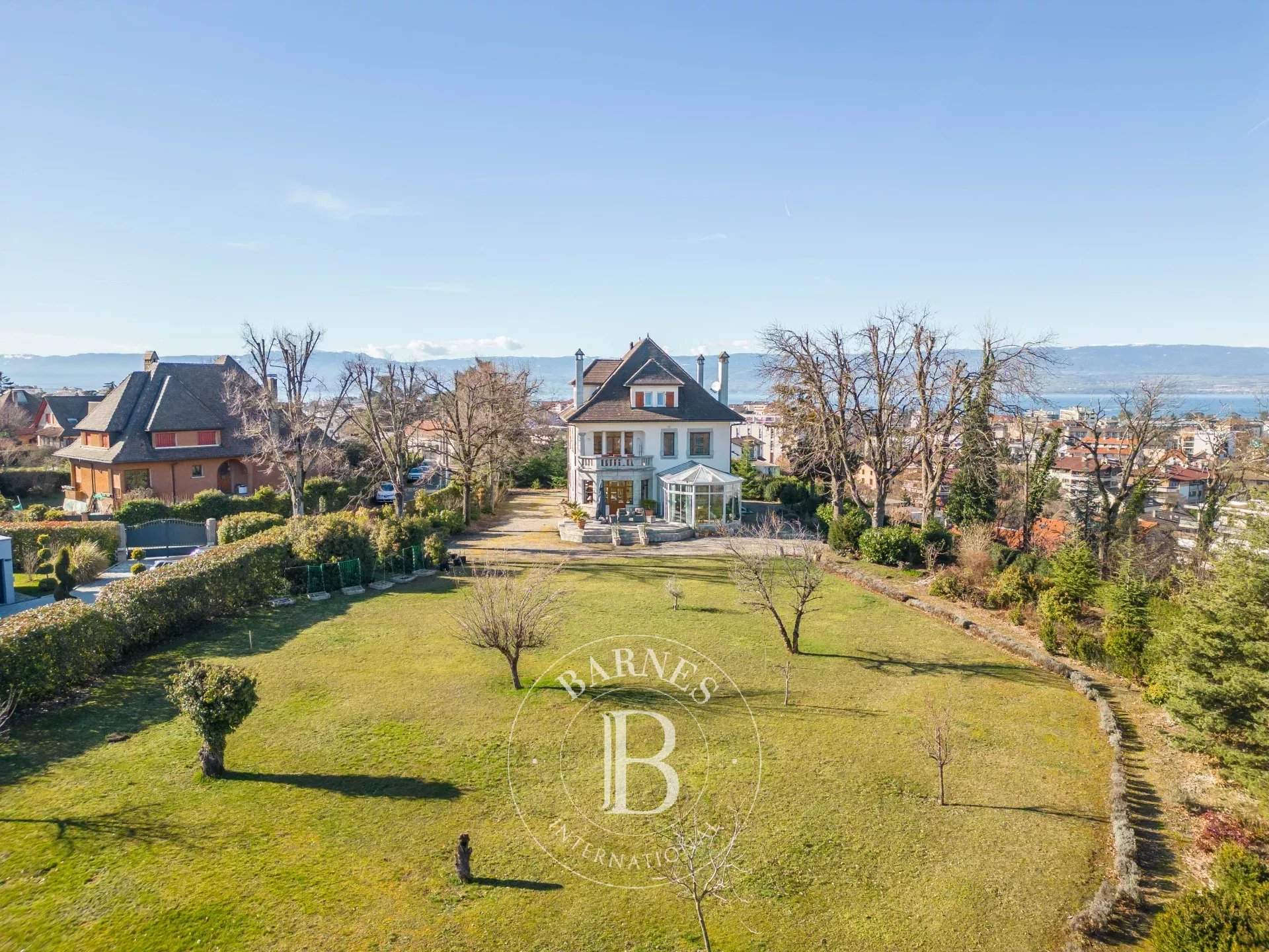 Thonon-les-Bains  - Maison 12 Pi&egrave;ces 5 Chambres - picture 3