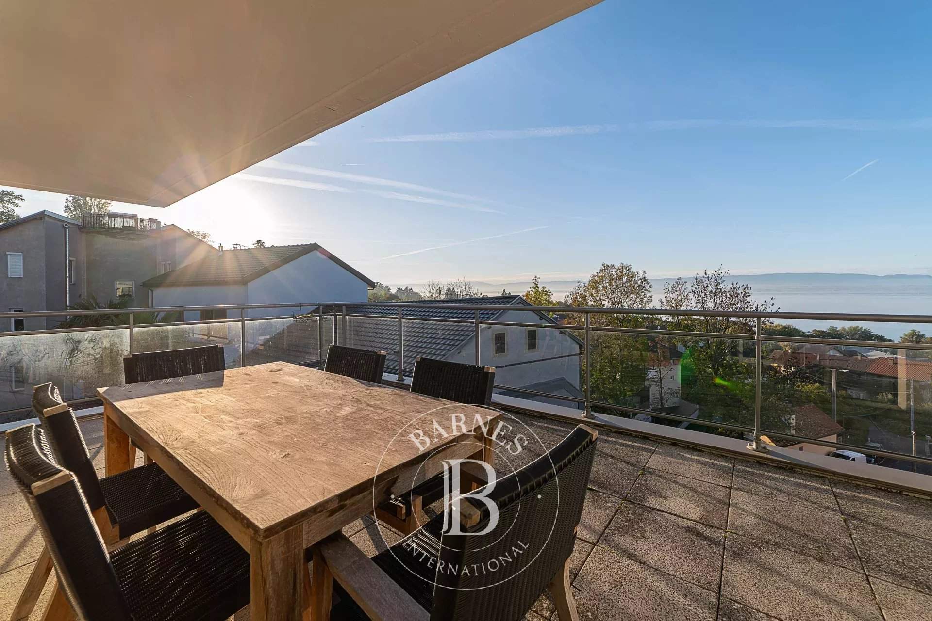 Évian-les-Bains  - Apartment 3 Bedrooms - picture 1