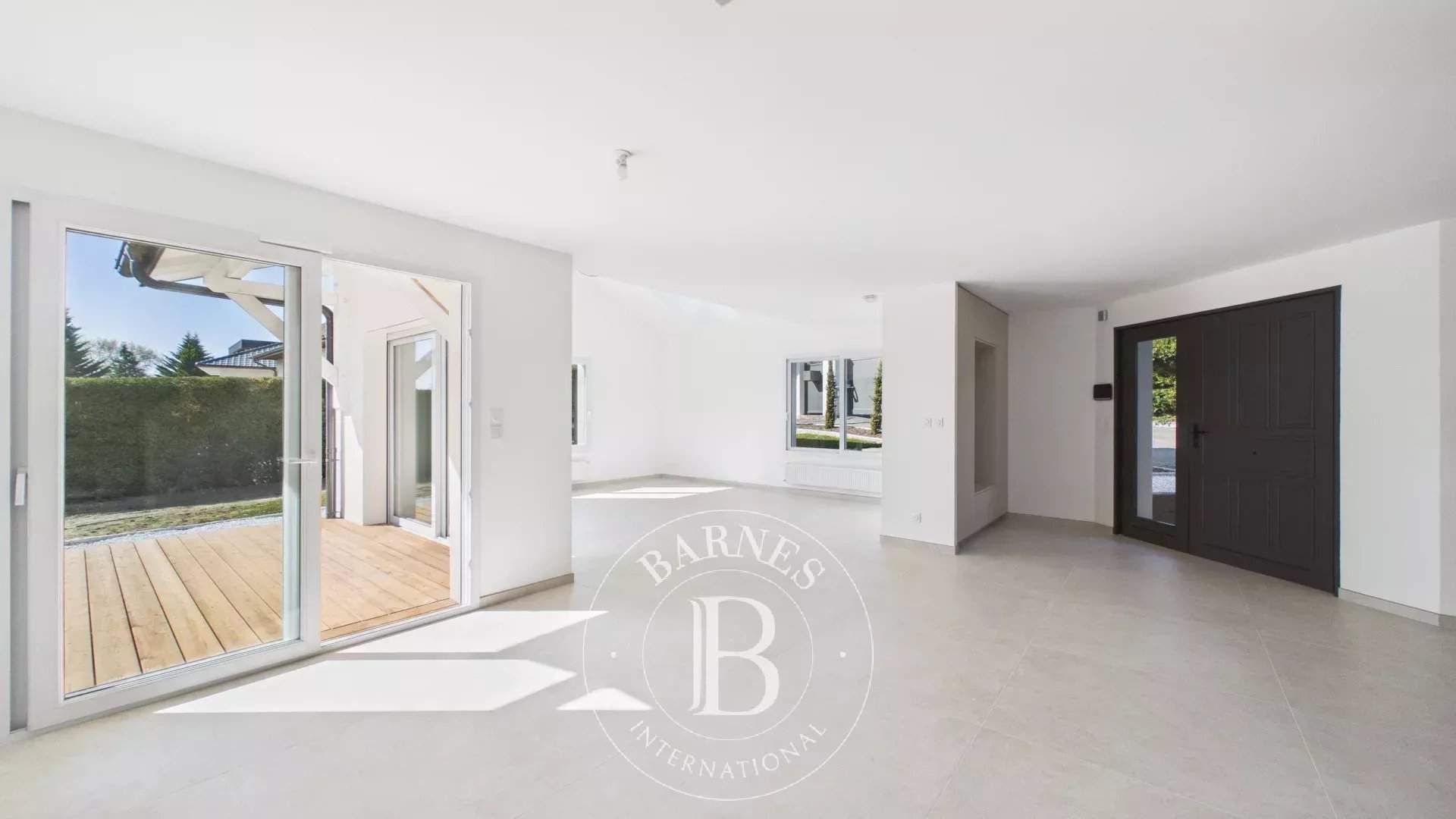 Veigy-Foncenex  - Maison 7 Pi&egrave;ces 5 Chambres - picture 4