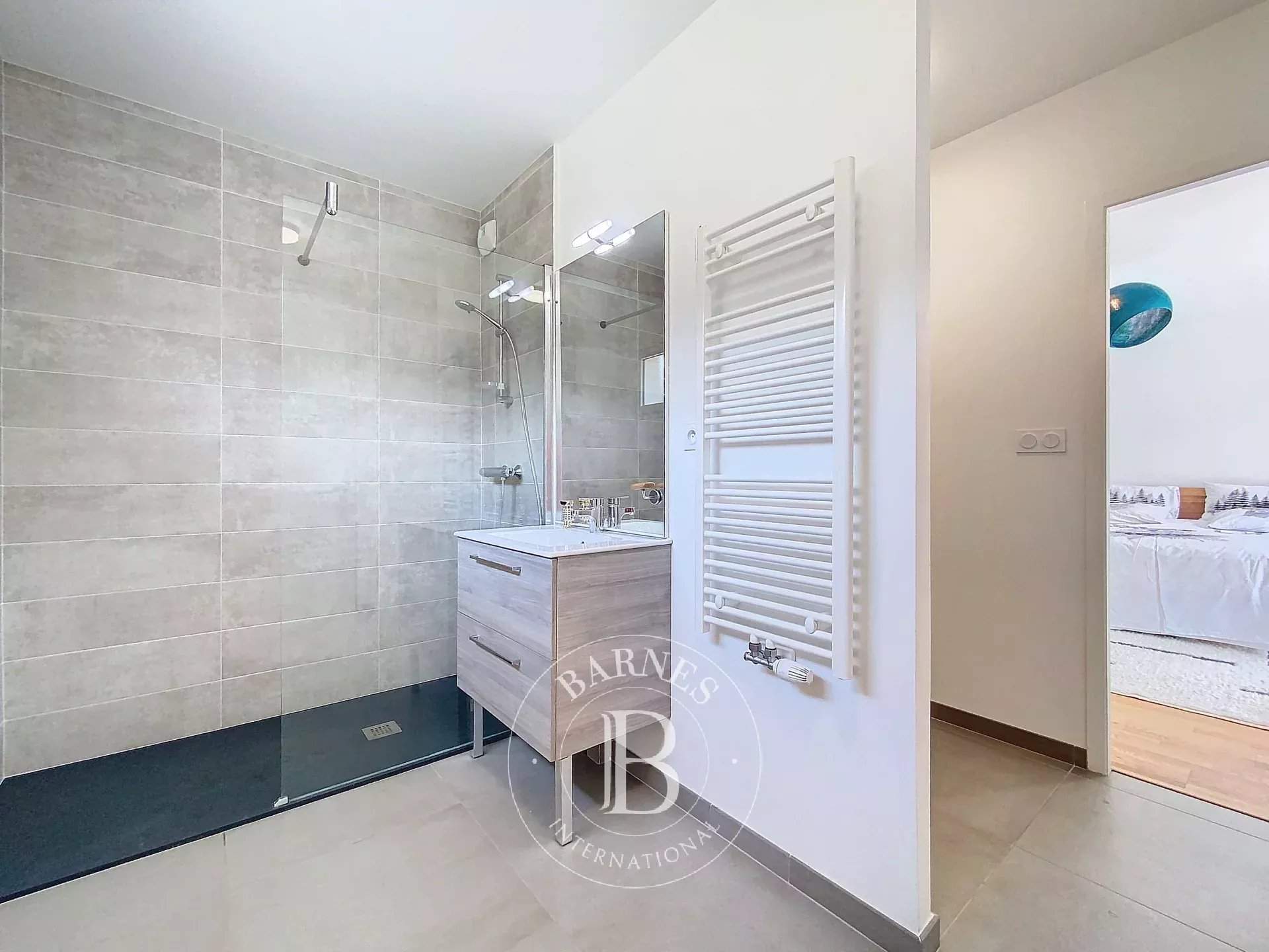 Évian-les-Bains  - Appartement 5 Pi&egrave;ces 4 Chambres - picture 9