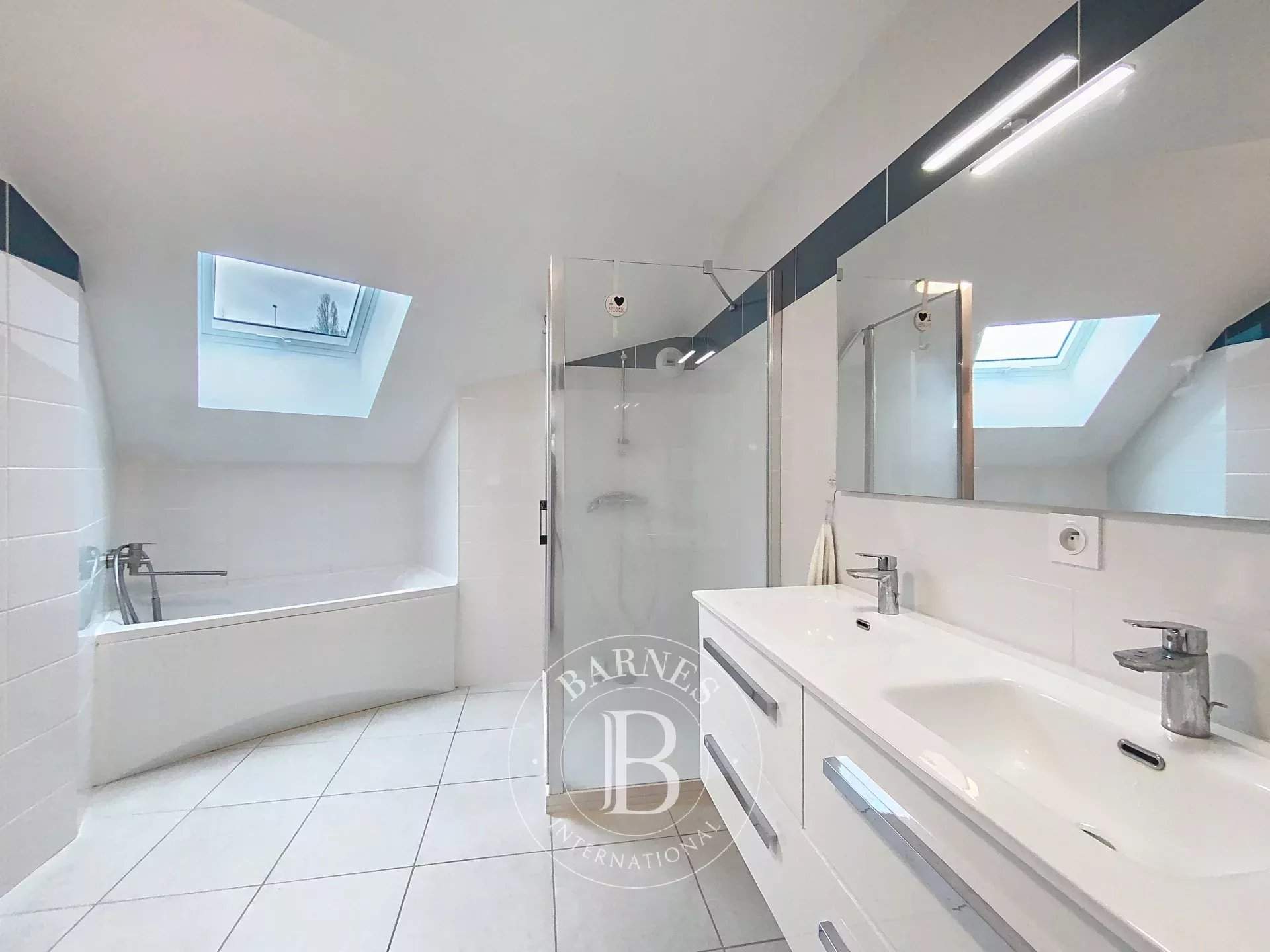 Évian-les-Bains  - Appartement 4 Pi&egrave;ces 3 Chambres - picture 7