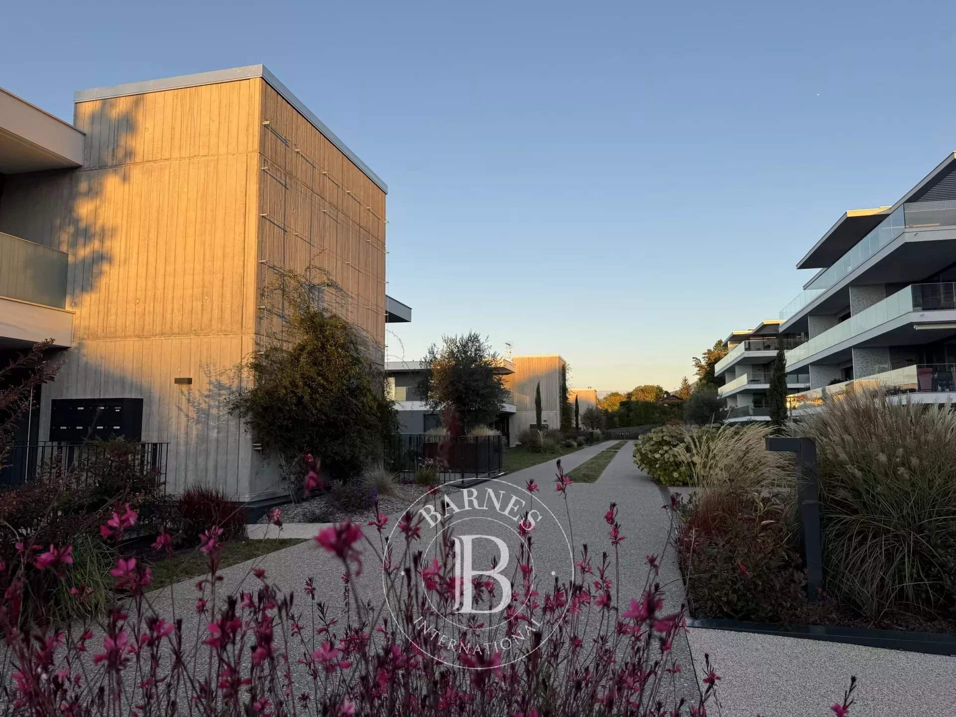 Évian-les-Bains  - Piso 5 Cuartos 3 Habitaciones - picture 3