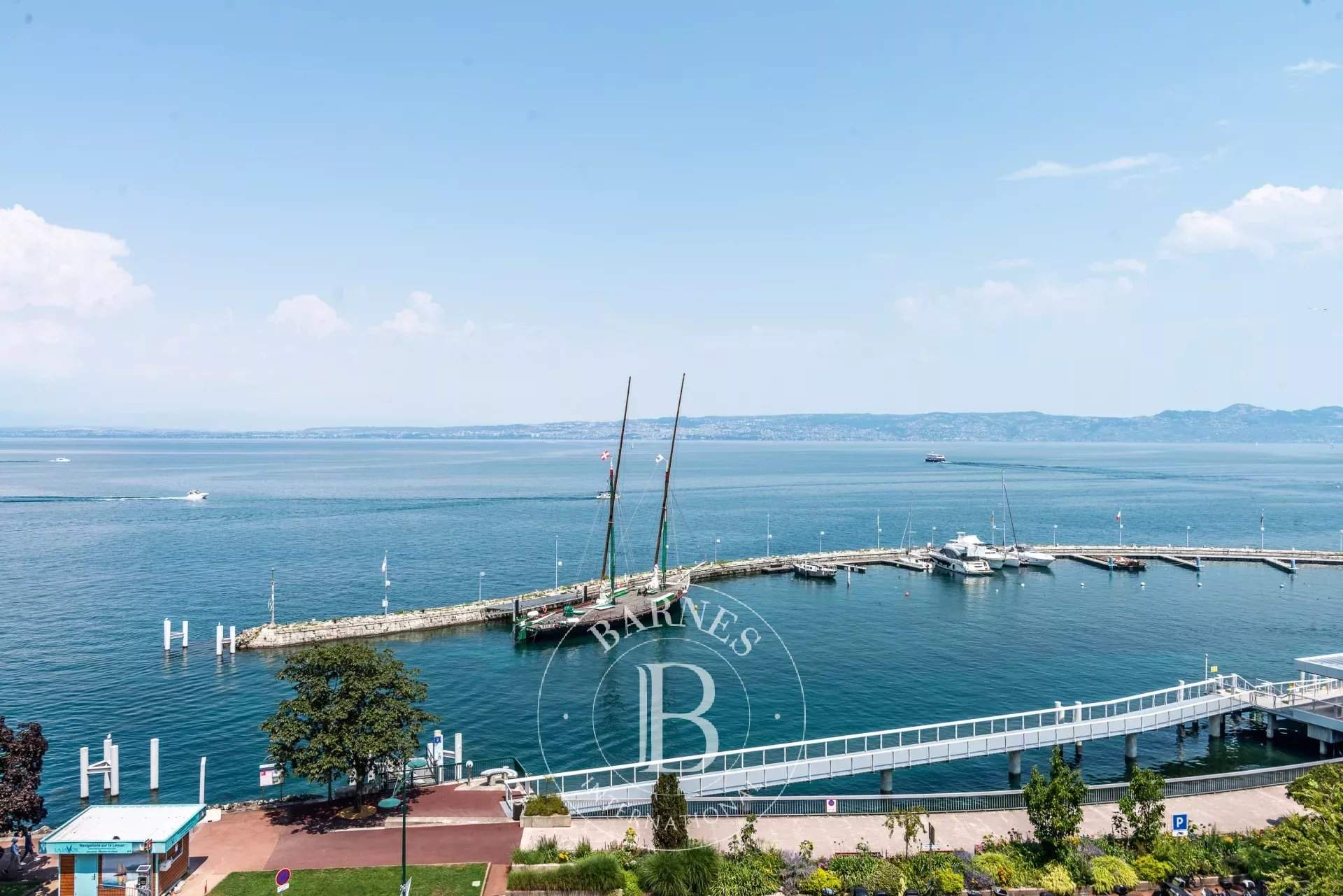 Évian-les-Bains  - Appartement 3 Pi&egrave;ces 2 Chambres - picture 1