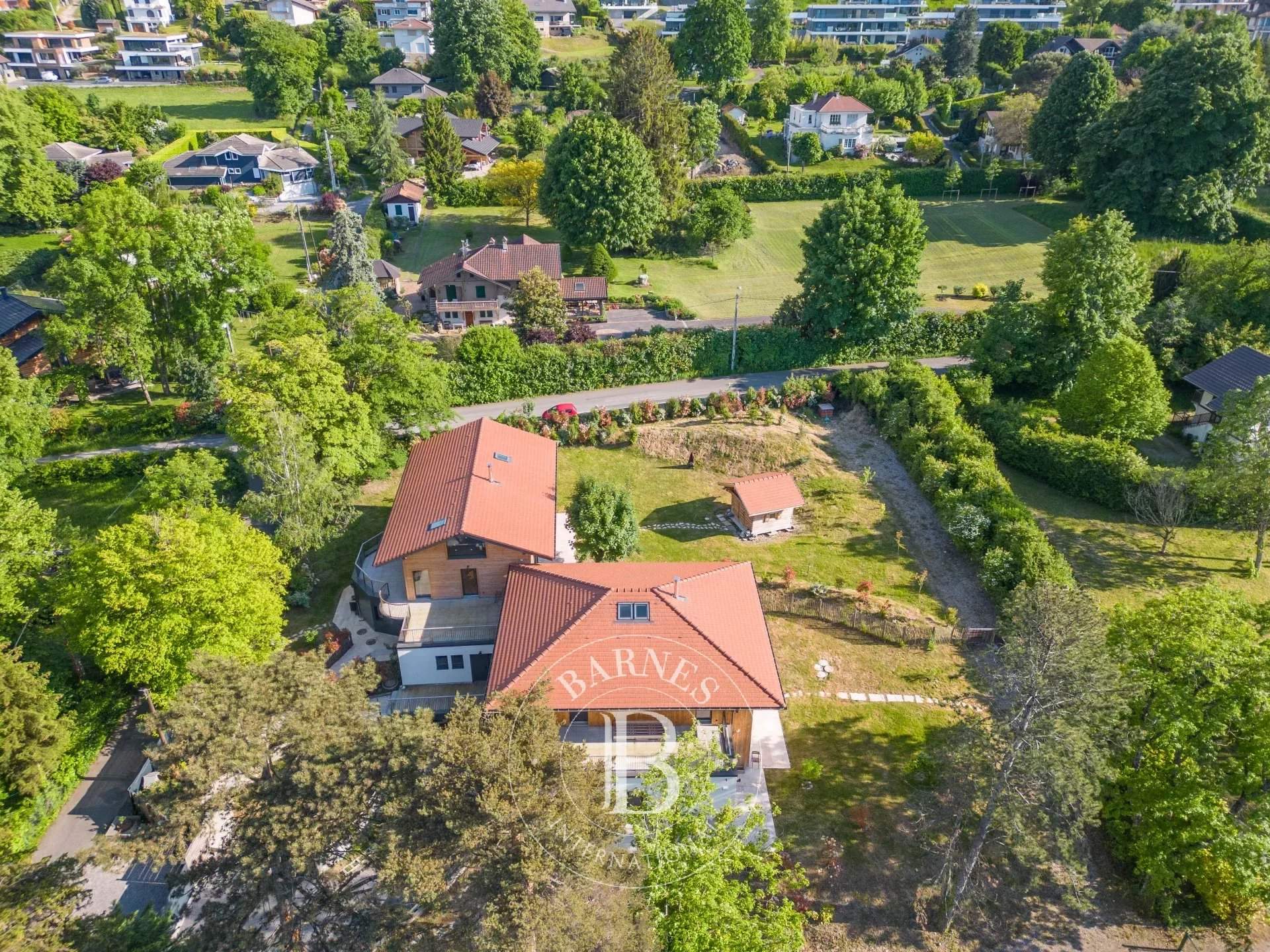 Évian-les-Bains  - House 8 Bedrooms - picture 1