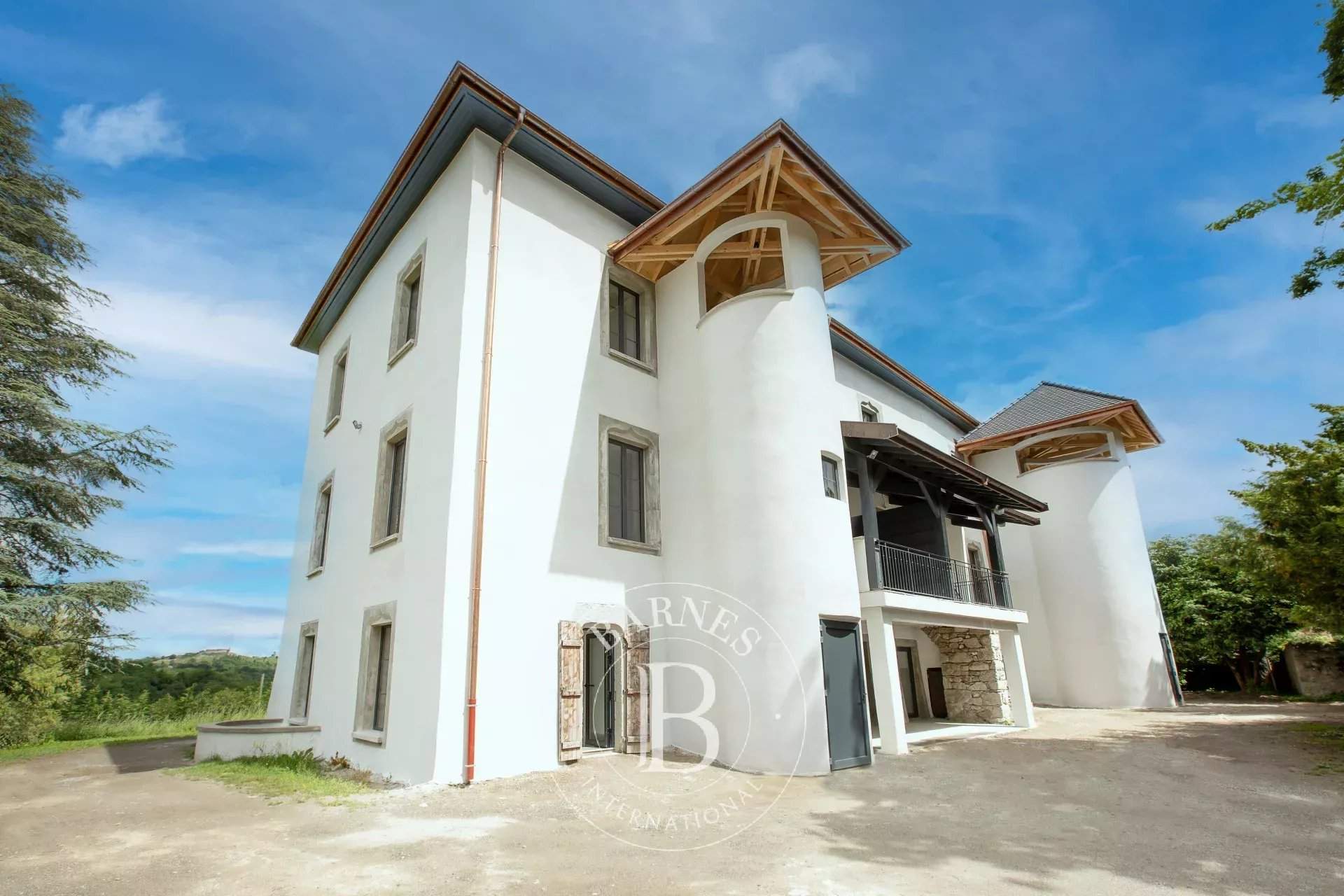 Draillant  - Apartment 3 Bedrooms - picture 1