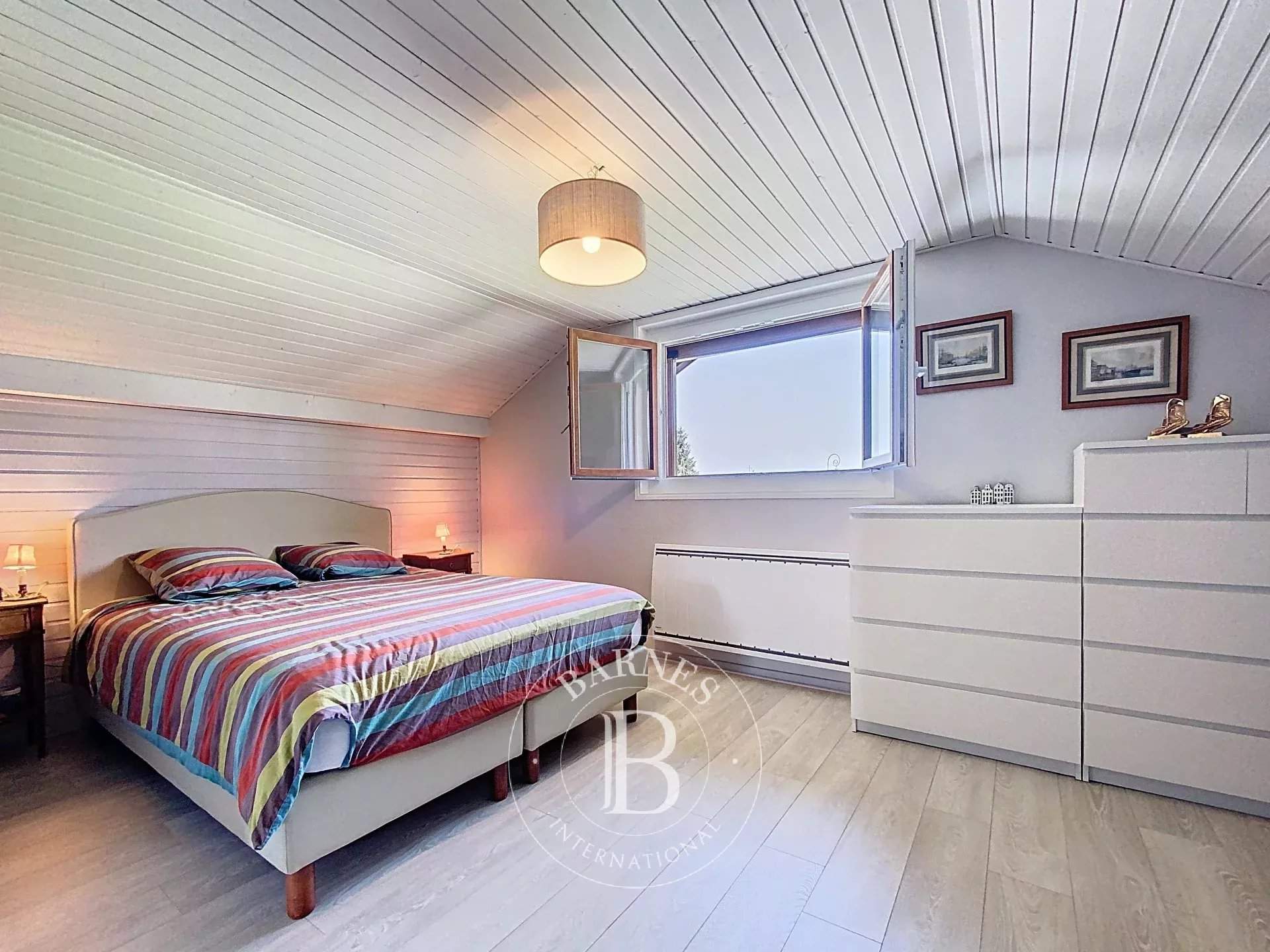 Neuvecelle  - House 5 Bedrooms - picture 13