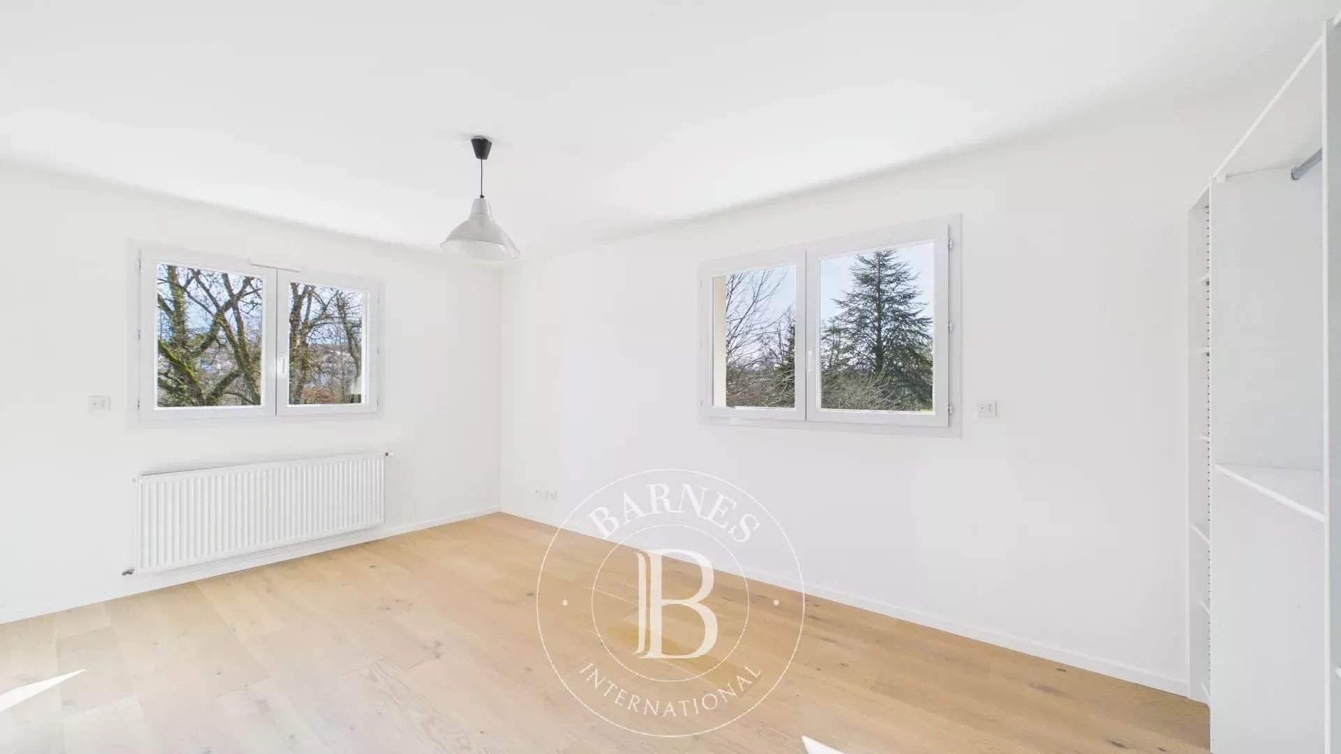 Veigy-Foncenex  - Maison 7 Pi&egrave;ces 5 Chambres - picture 10