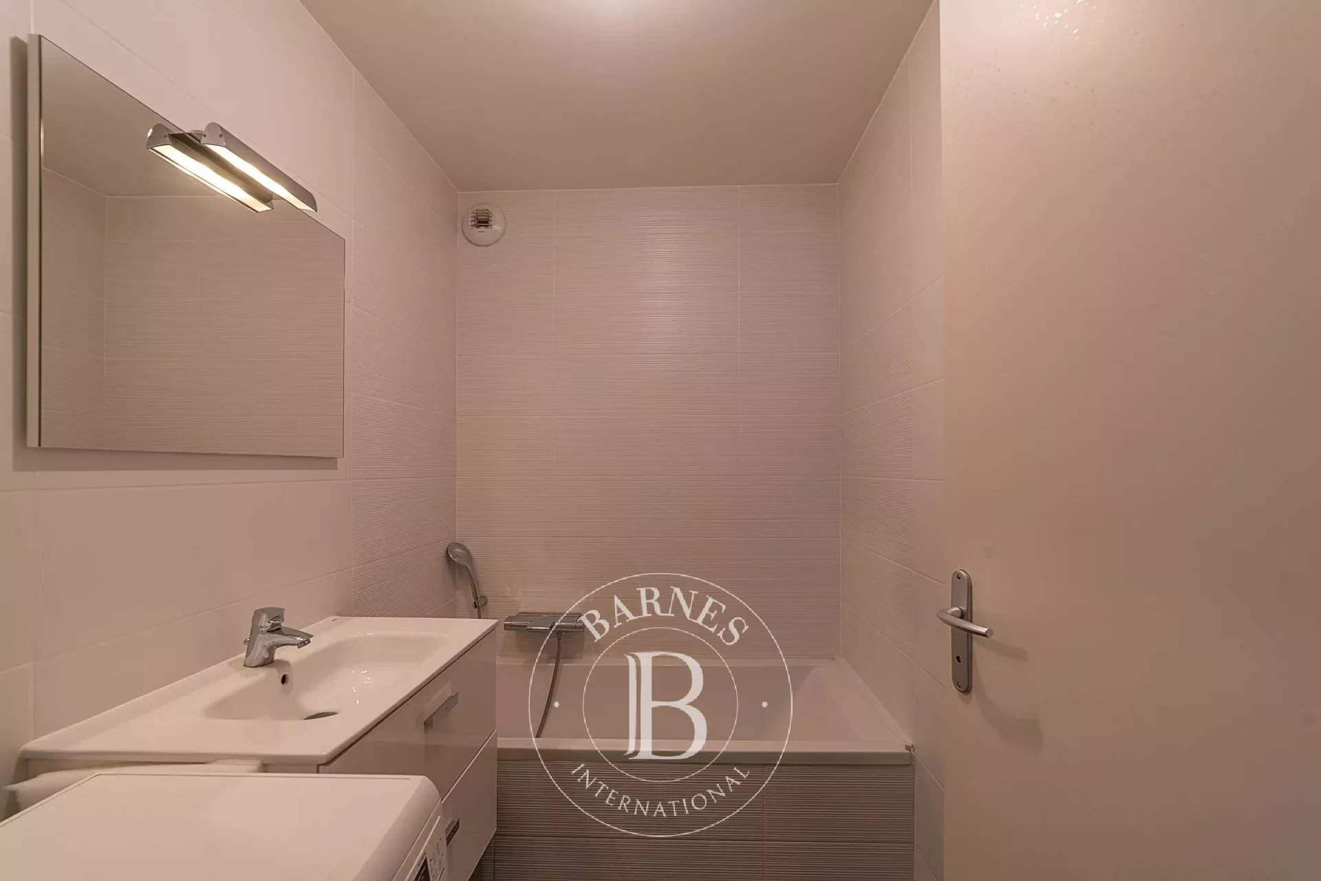 Évian-les-Bains  - Apartment 3 Bedrooms - picture 6